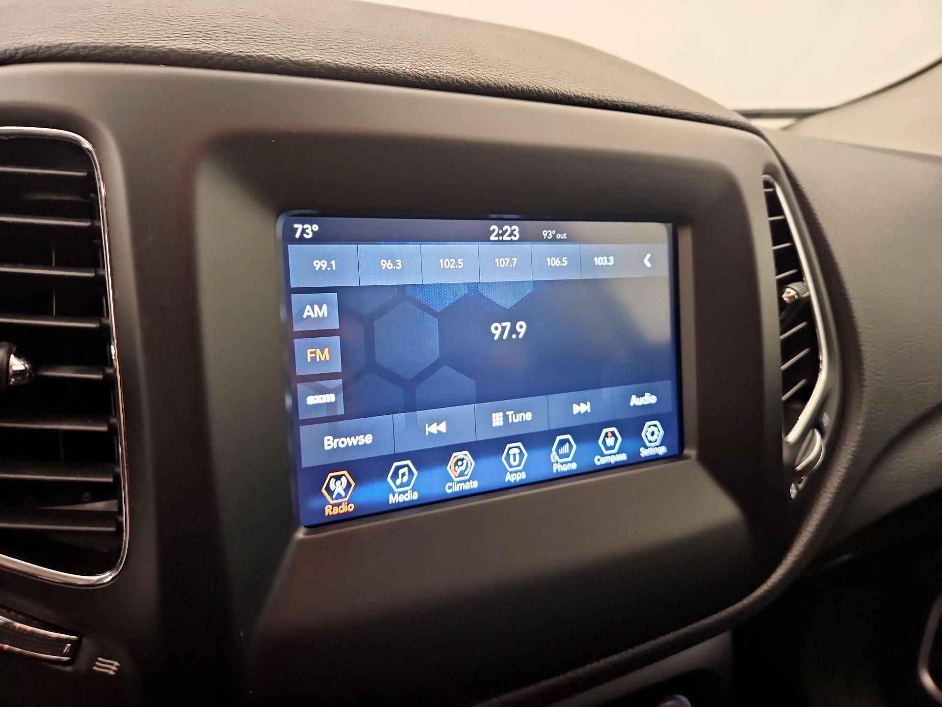 Thumbnail: 2018 Jeep Compass - 15