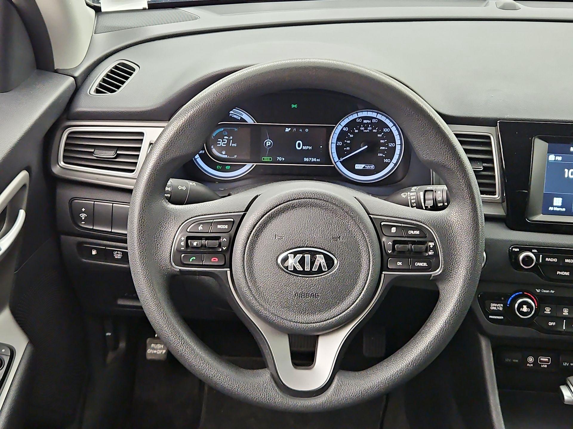 Thumbnail: 2017 Kia Niro - 10
