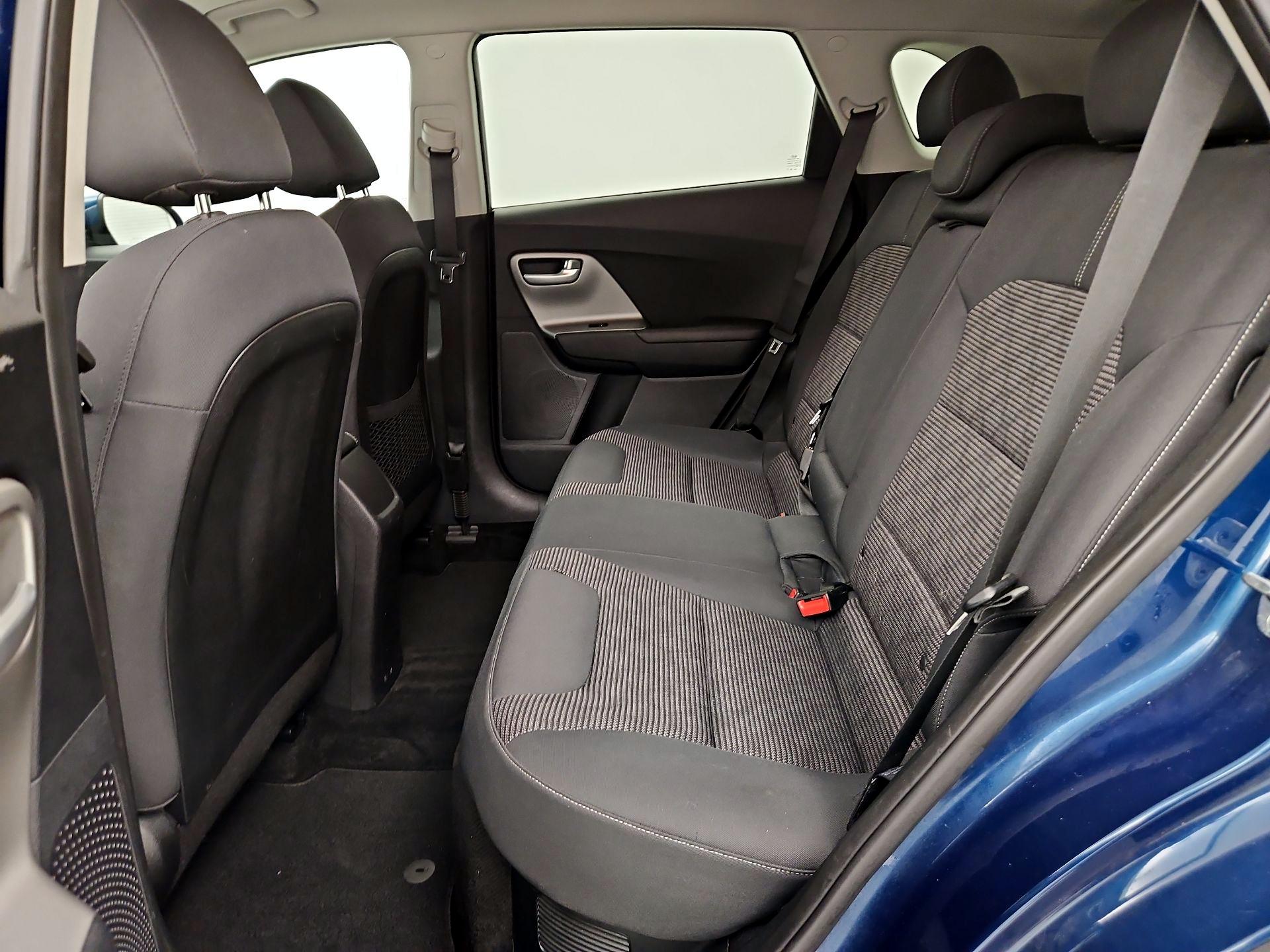 Thumbnail: 2017 Kia Niro - 19