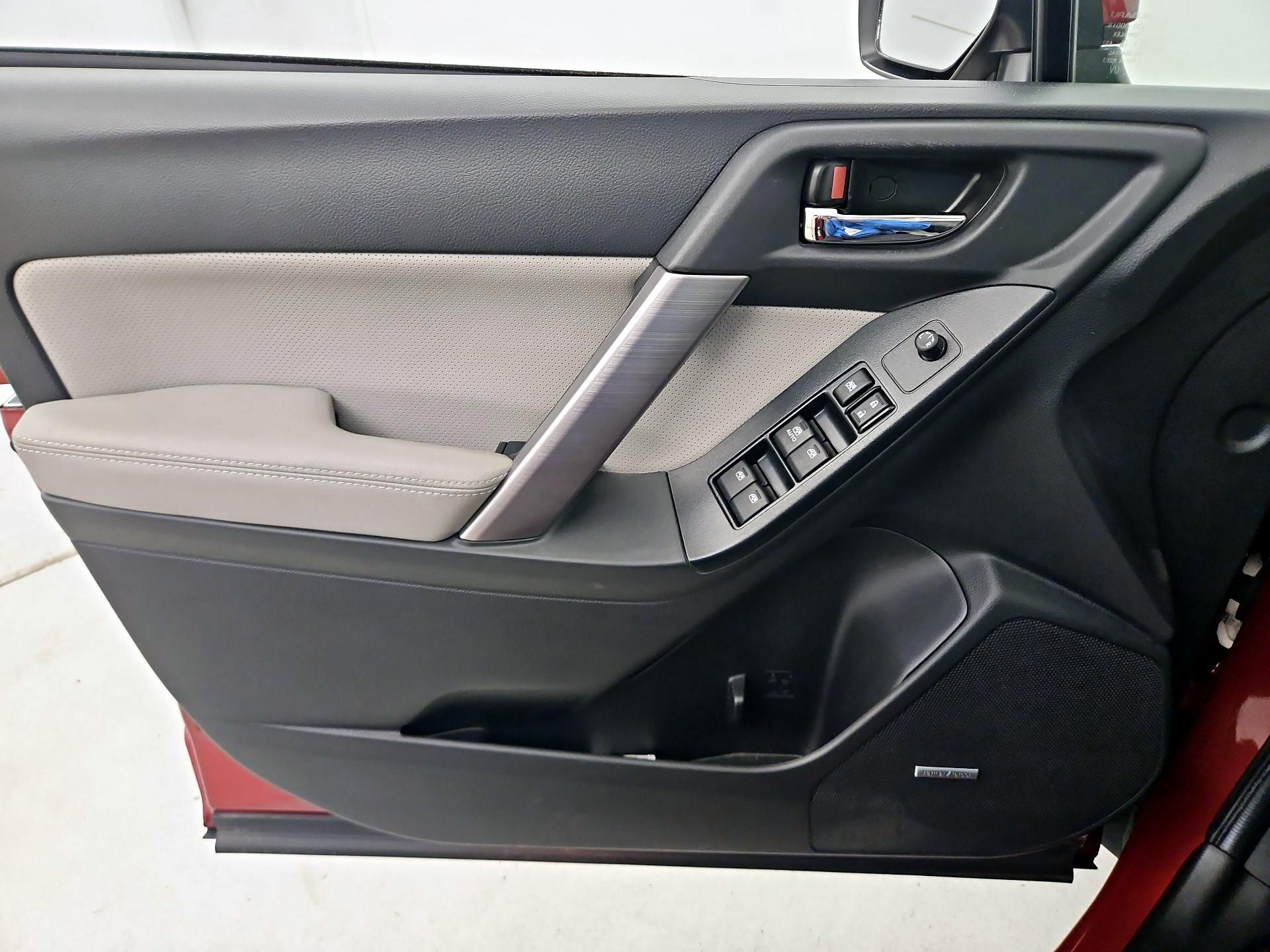 Thumbnail: 2016 Subaru Forester - 12