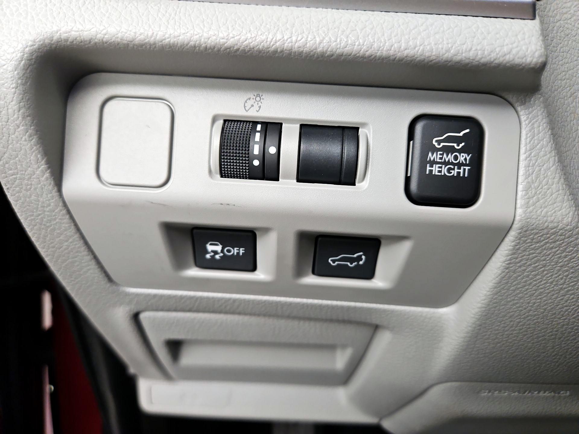 Thumbnail: 2016 Subaru Forester - 13