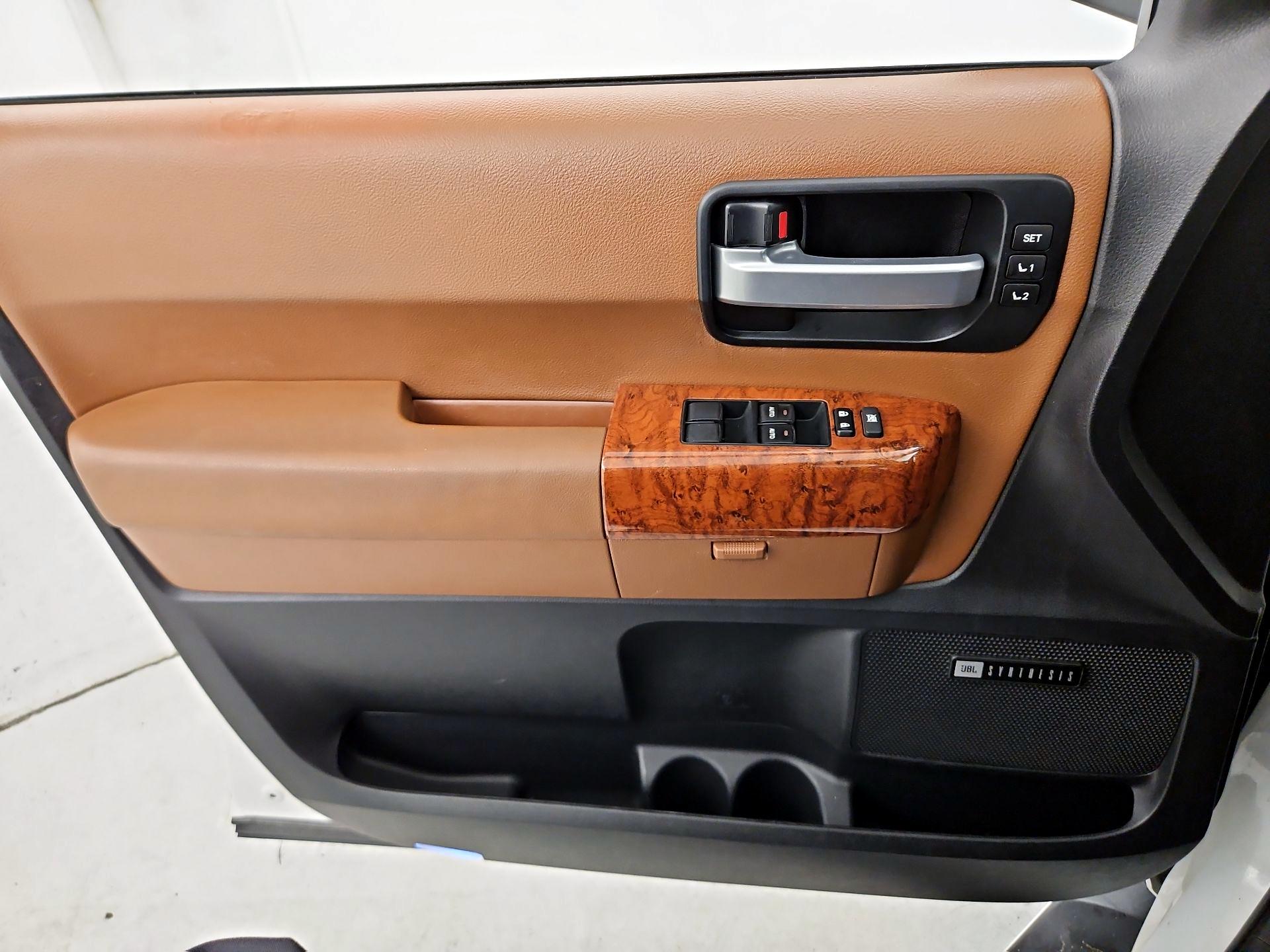 Thumbnail: 2018 Toyota Sequoia - 12