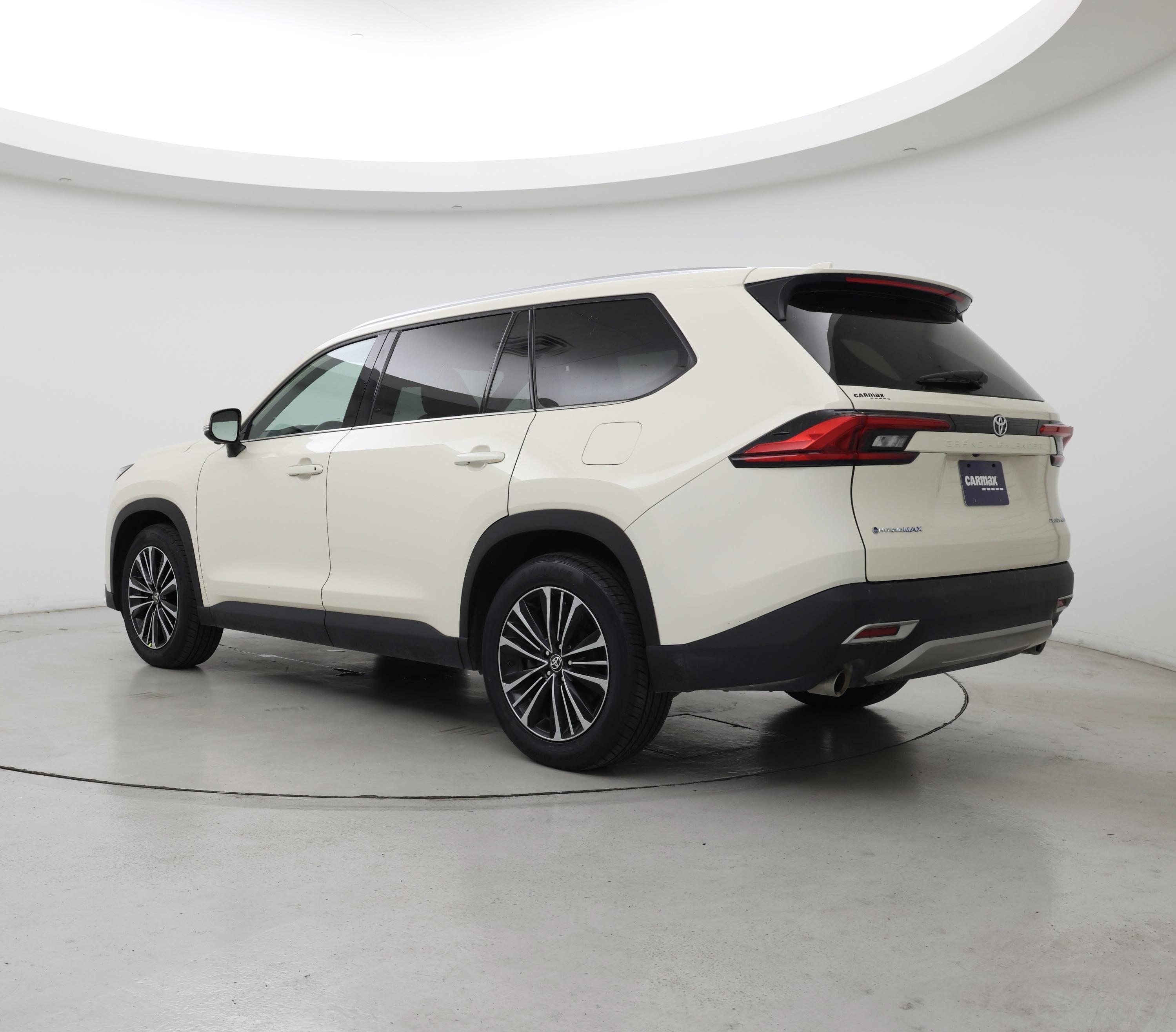 Thumbnail: 2024 Toyota Highlander - 2