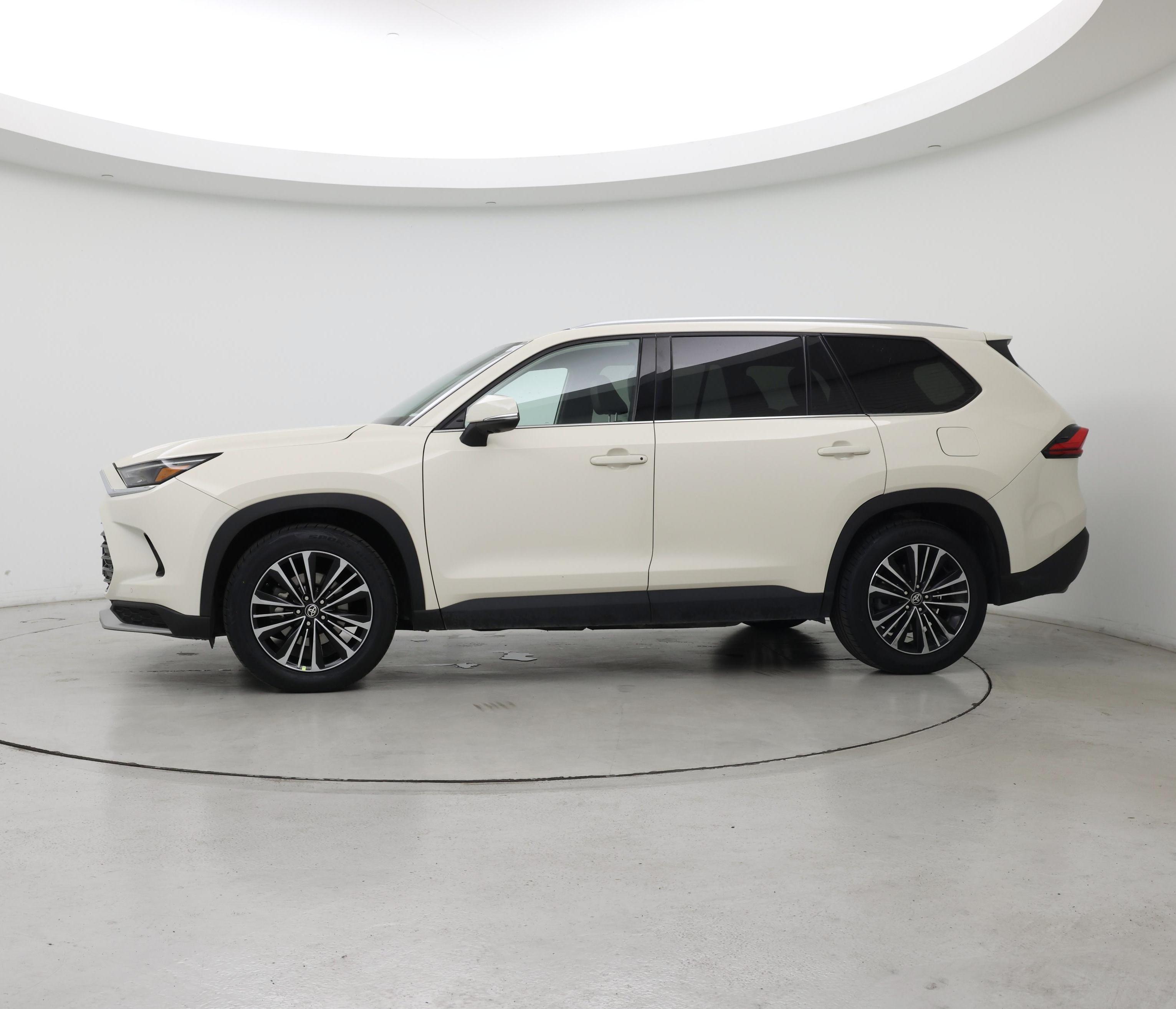 Thumbnail: 2024 Toyota Highlander - 3