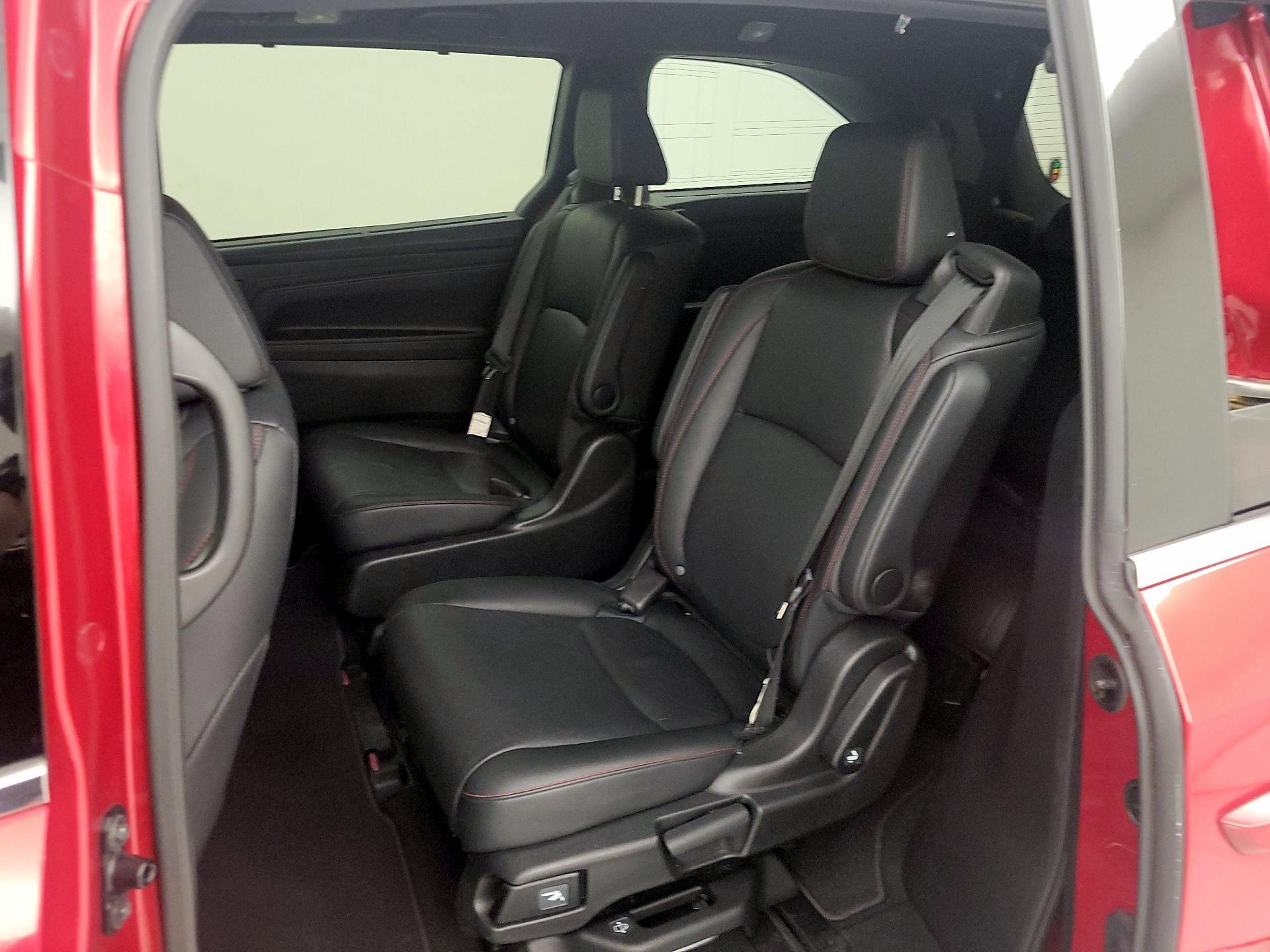 Thumbnail: 2025 Honda Odyssey - 20