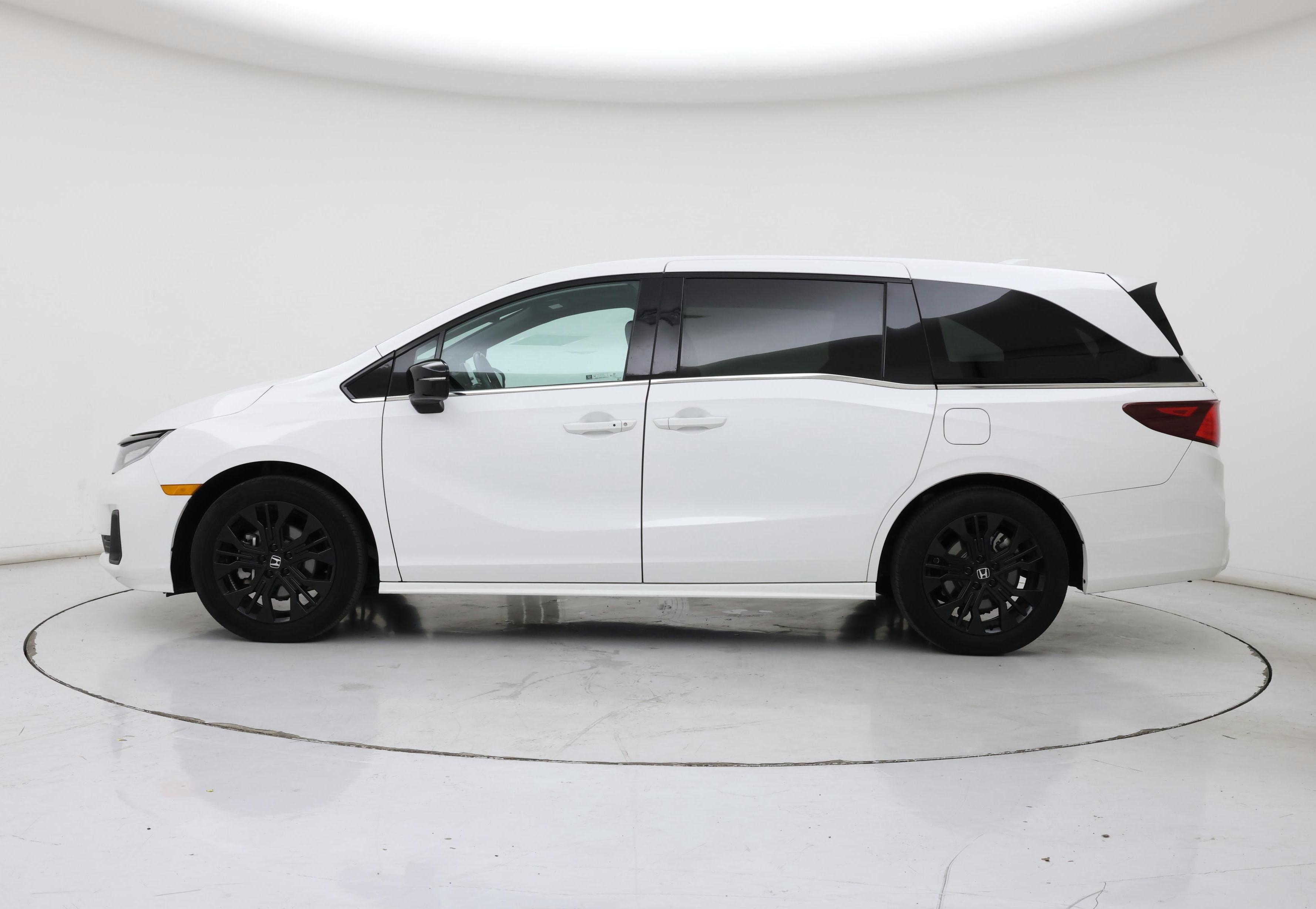 Thumbnail: 2025 Honda Odyssey - 3