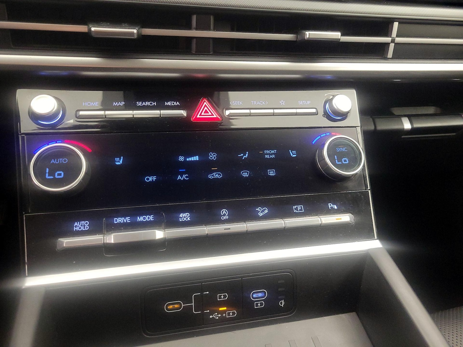 2024 Hyundai Santa Fe SEL - Photo 17