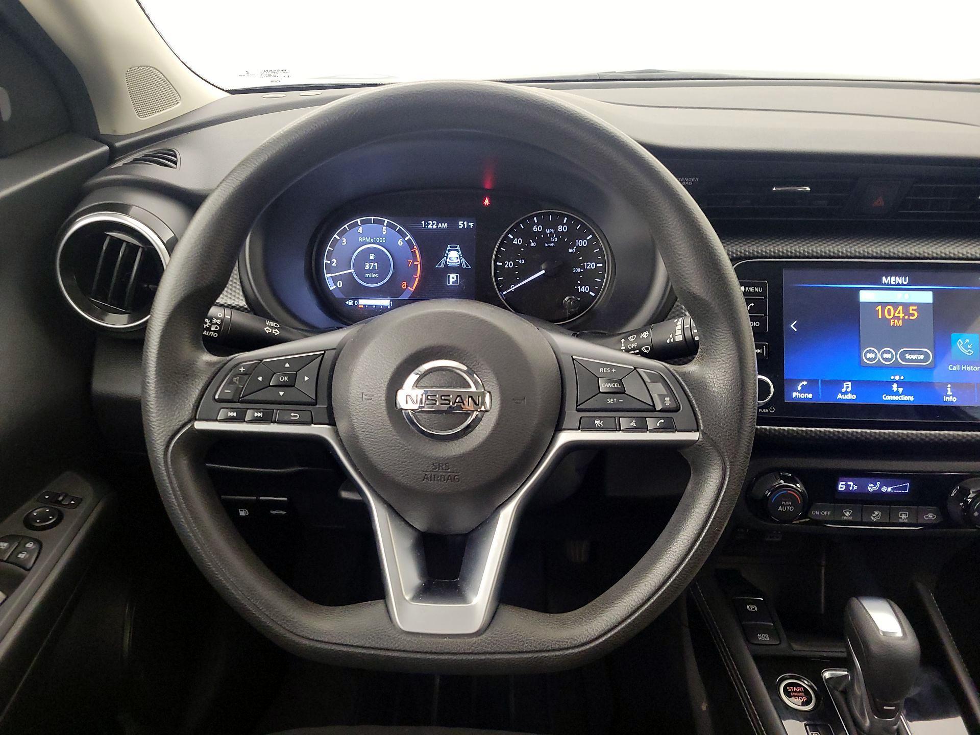 Thumbnail: 2021 Nissan Kicks - 10
