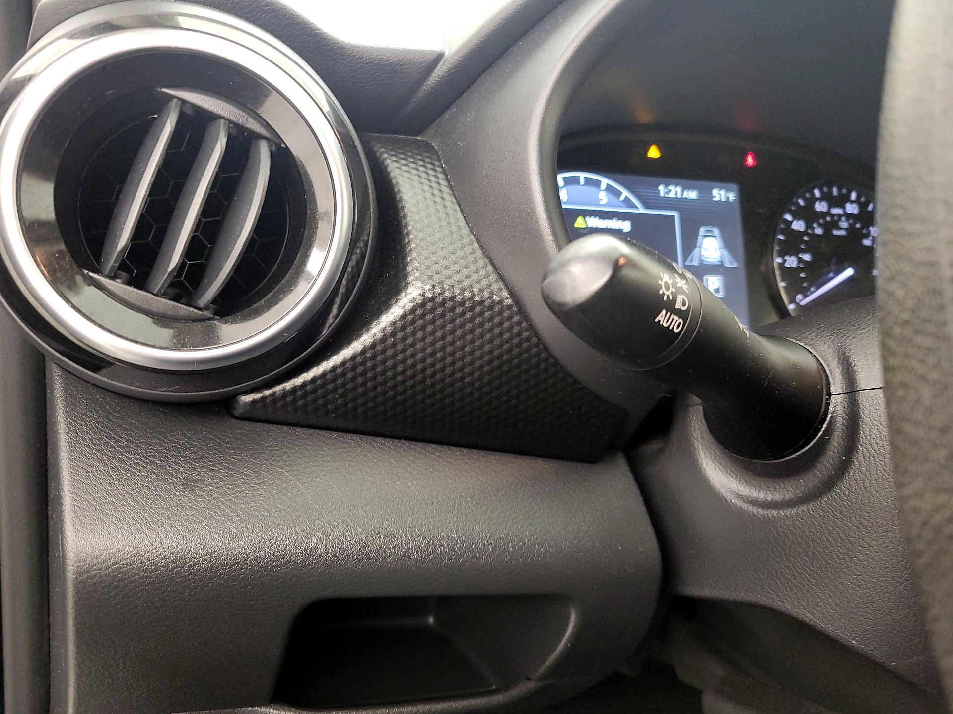 Thumbnail: 2021 Nissan Kicks - 13