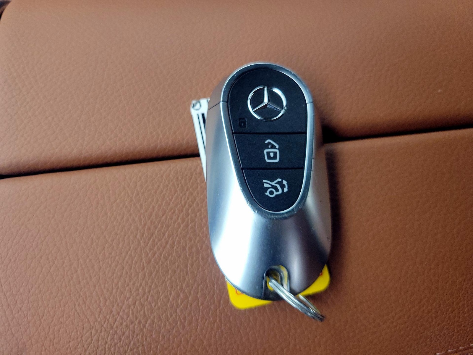 2025 Mercedes-Benz C-Class Sedan C 300 - Photo 24