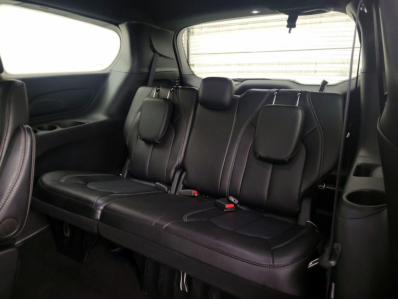 2025 Chrysler Pacifica Select - Photo 21