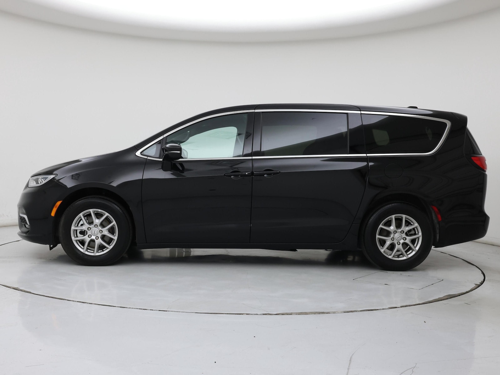 2025 Chrysler Pacifica Select - Photo 4