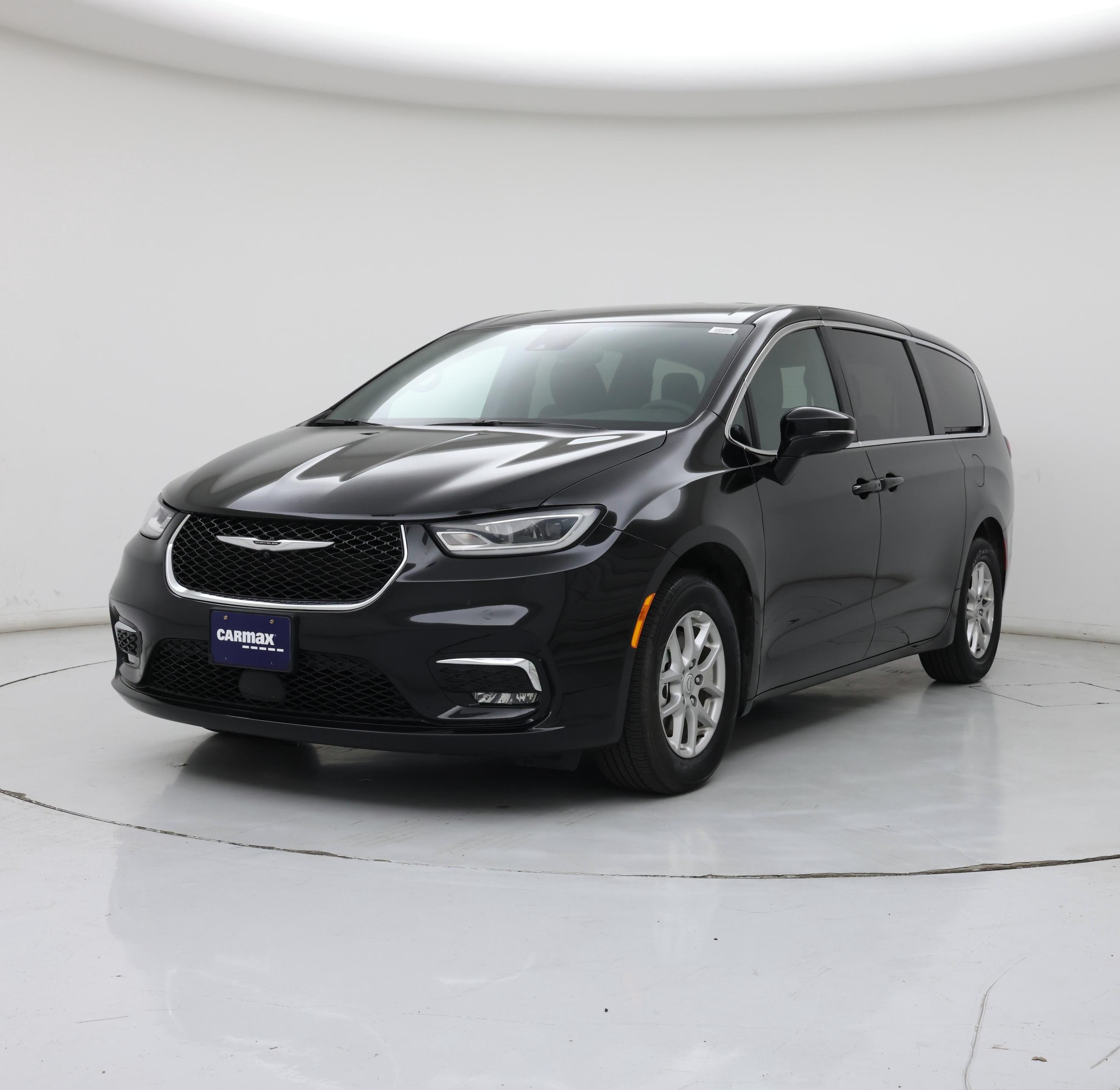 Thumbnail: 2025 Chrysler Pacifica - 4