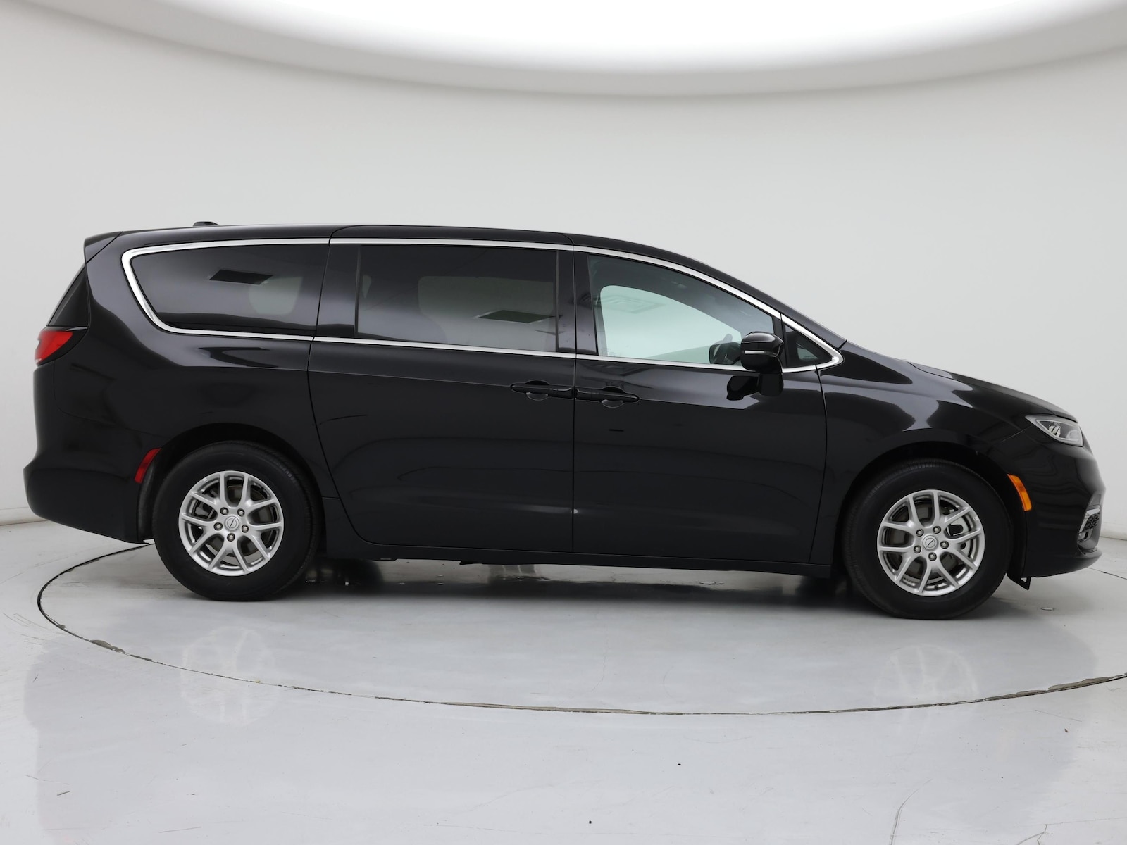 2025 Chrysler Pacifica Select - Photo 8