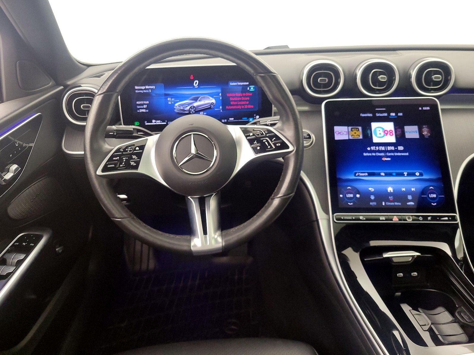 2025 Mercedes-Benz C-Class Sedan C 300 - Photo 11