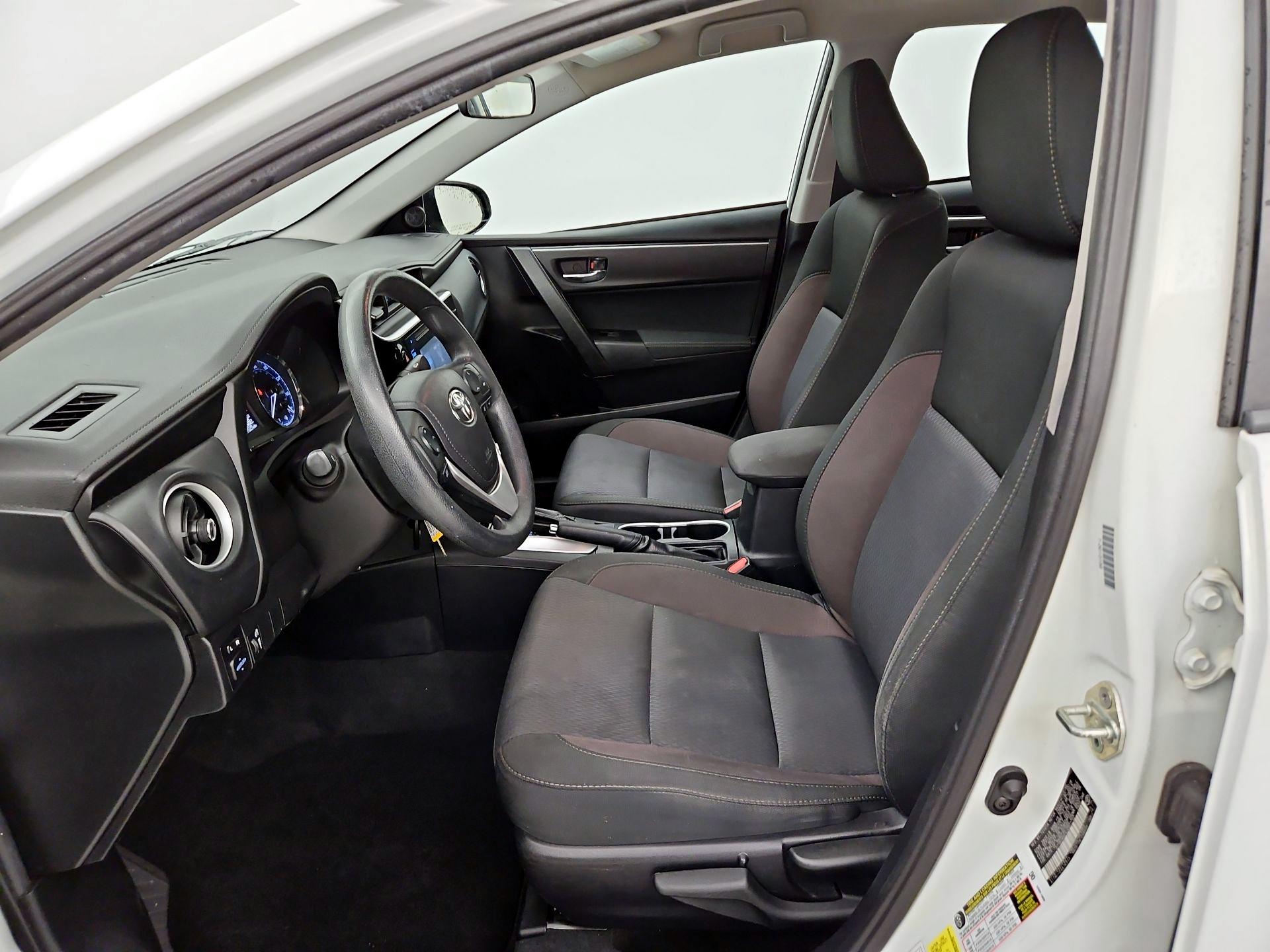 Thumbnail: 2018 Toyota Corolla - 11