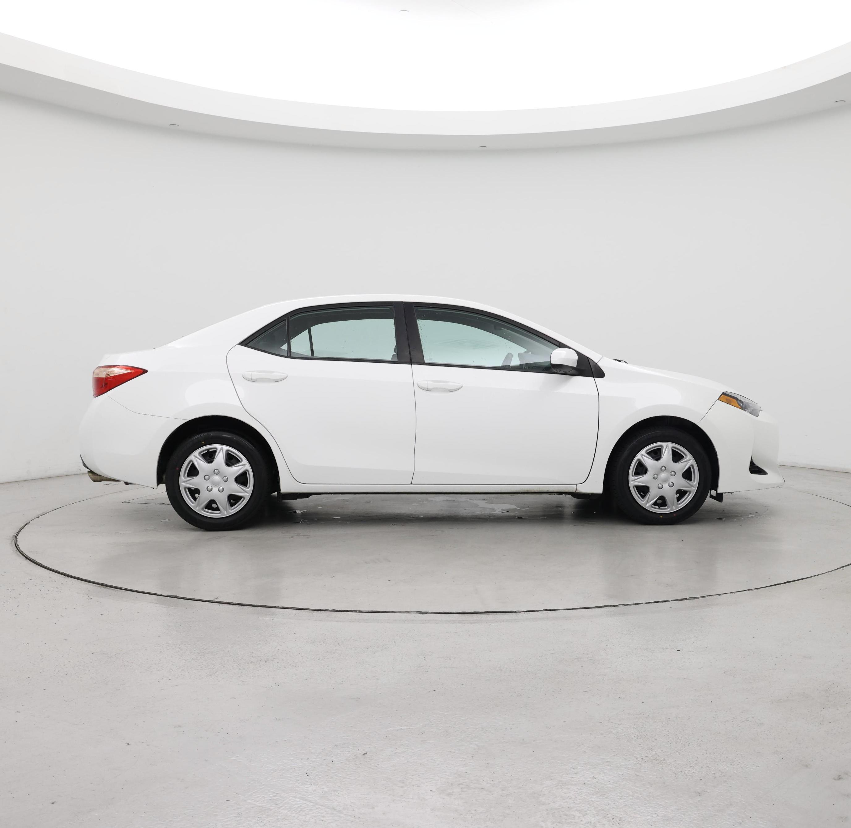 Thumbnail: 2018 Toyota Corolla - 7