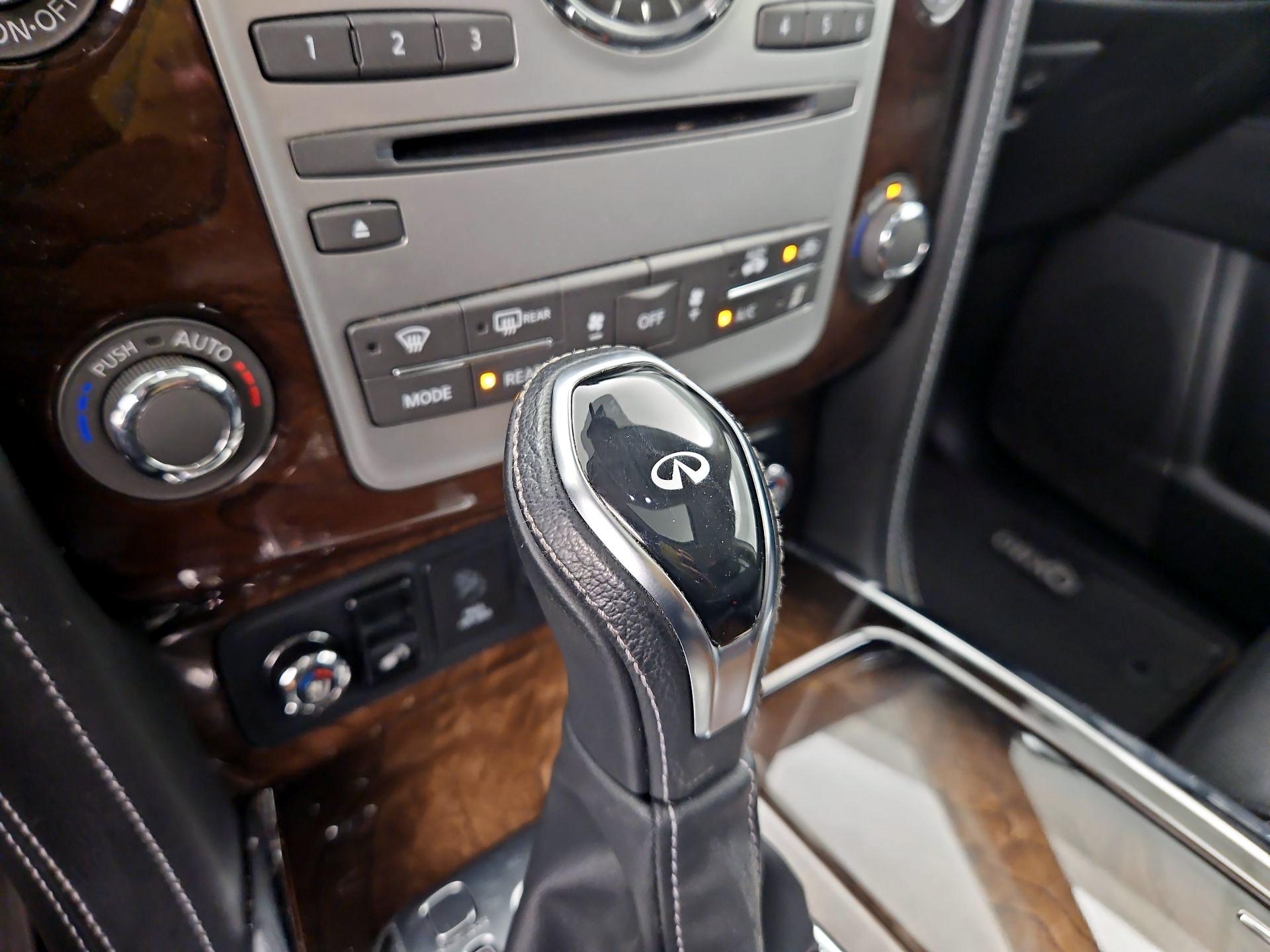 Thumbnail: 2019 INFINITI QX80 - 16