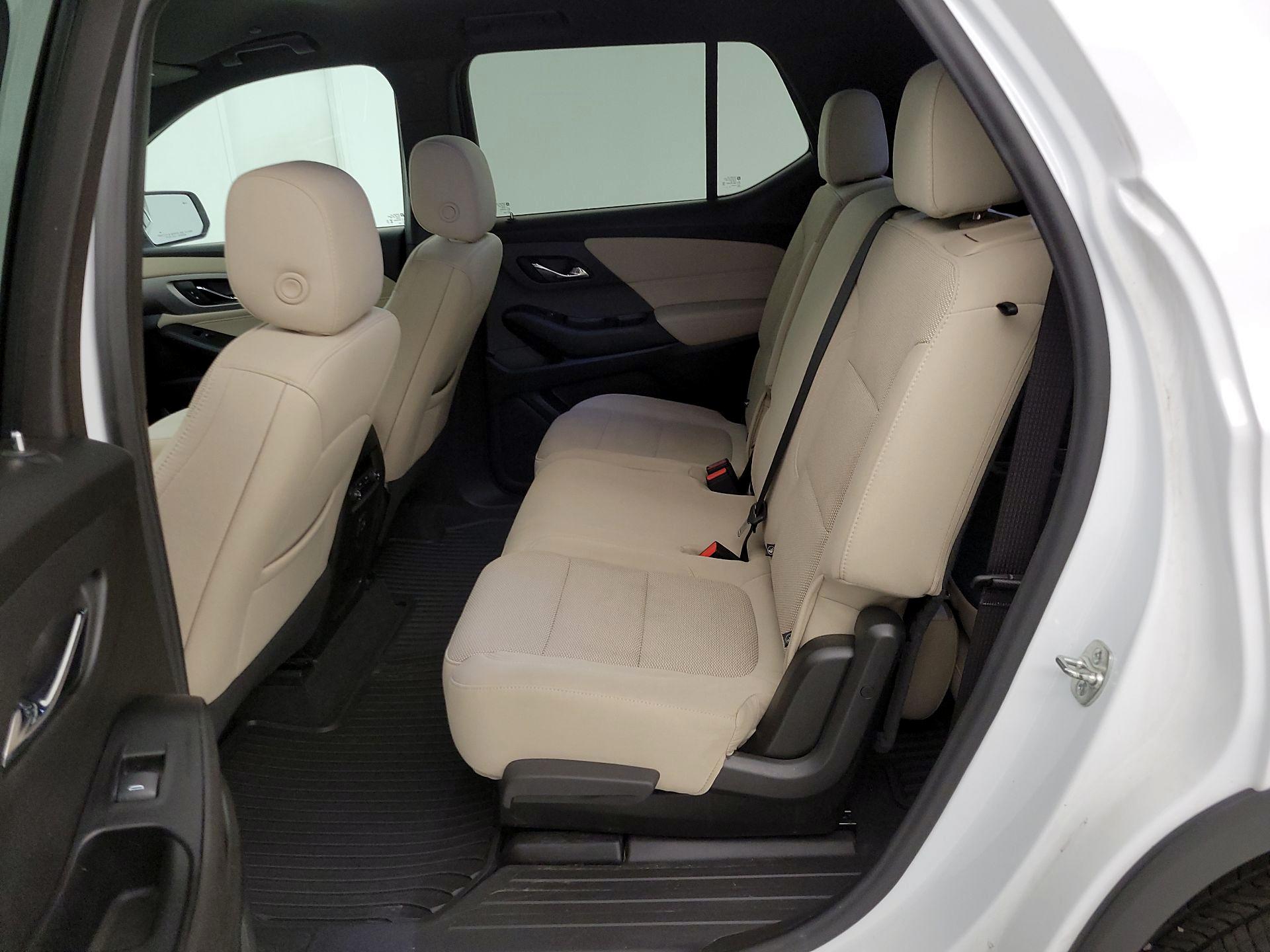 Thumbnail: 2023 Chevrolet Traverse - 19