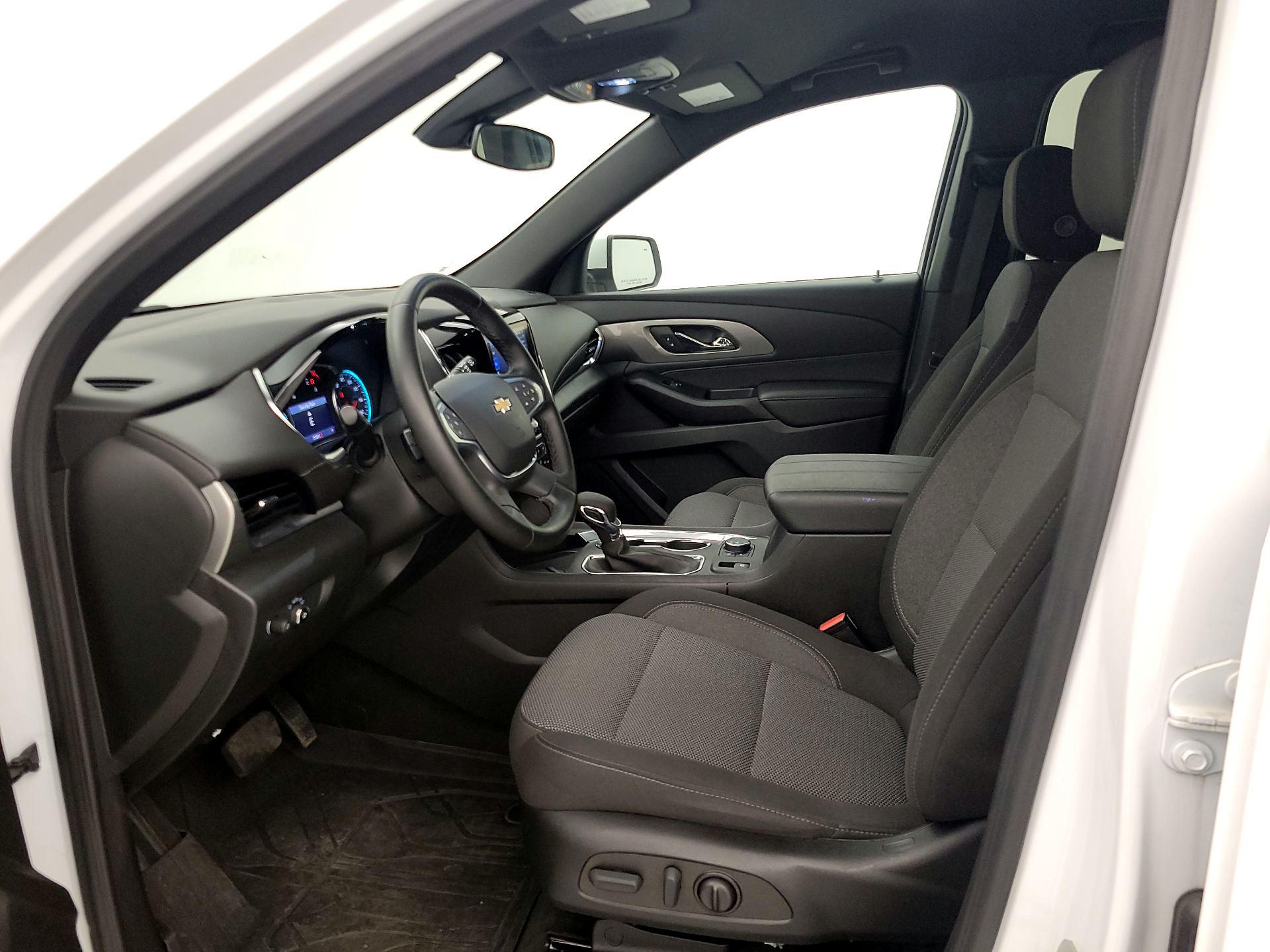 Thumbnail: 2023 Chevrolet Traverse - 11