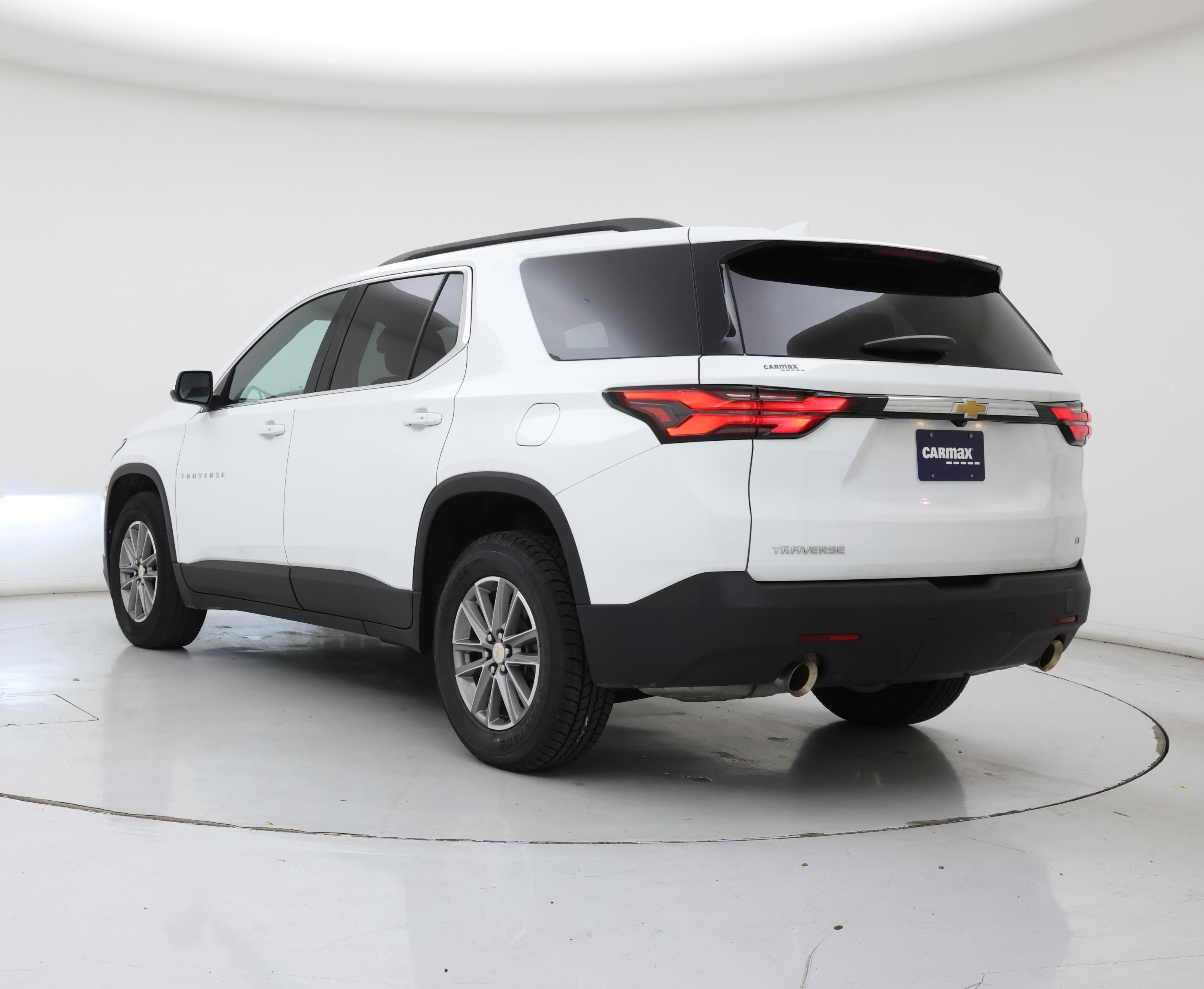 Thumbnail: 2023 Chevrolet Traverse - 2
