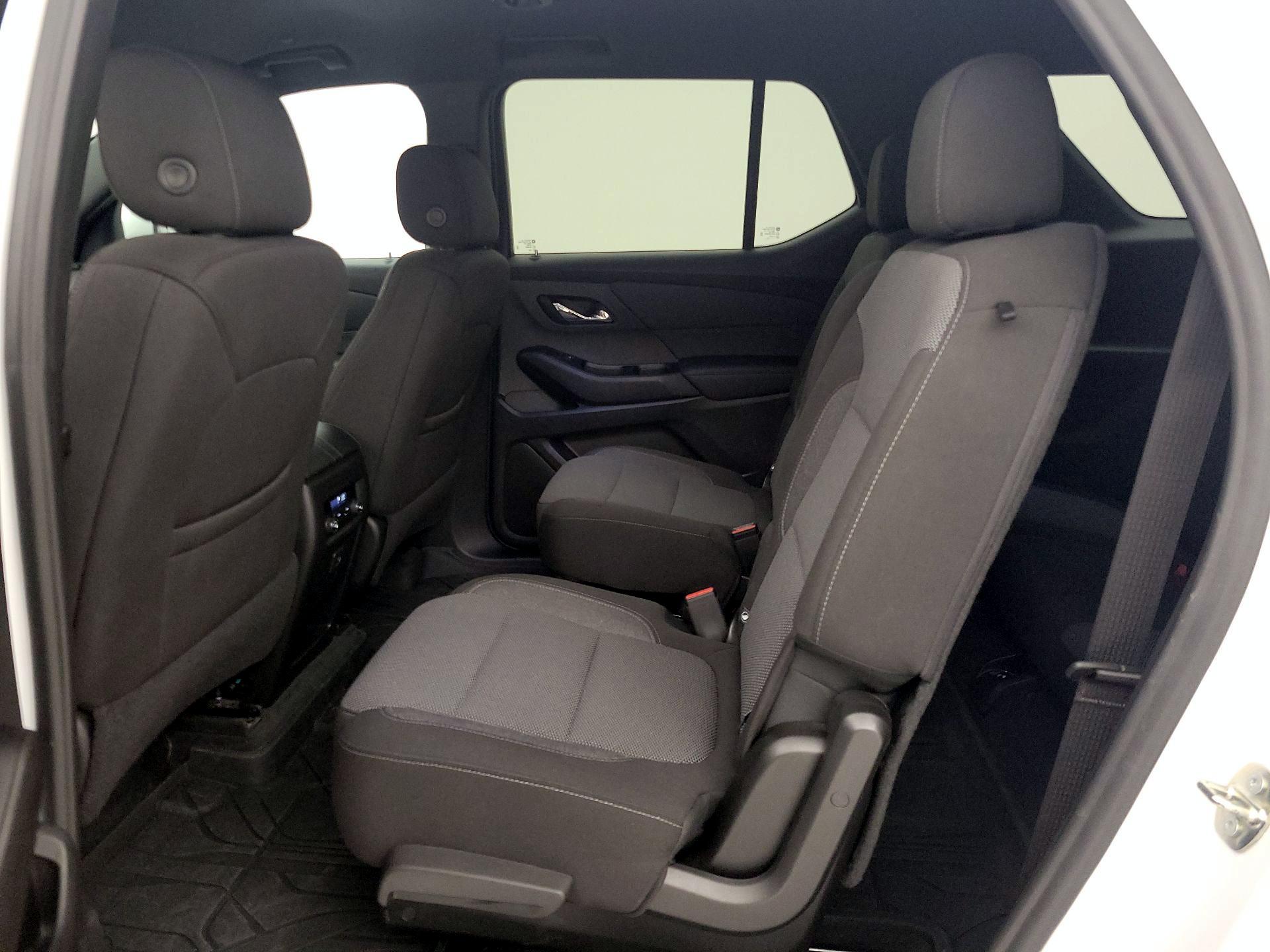Thumbnail: 2023 Chevrolet Traverse - 19