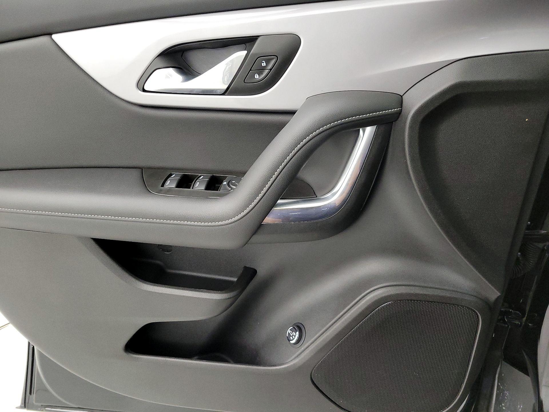 Thumbnail: 2024 Chevrolet Blazer - 12