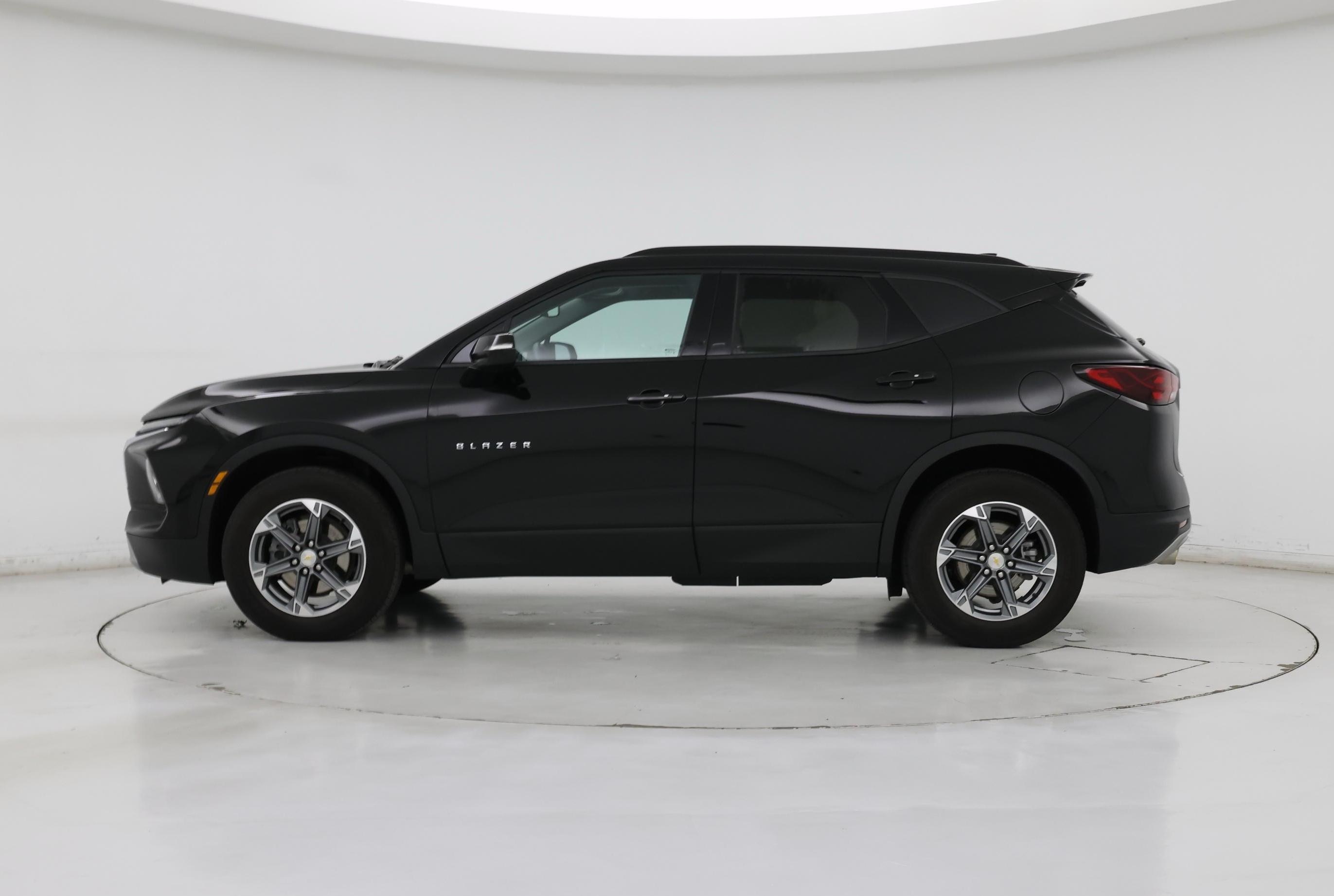Thumbnail: 2024 Chevrolet Blazer - 3