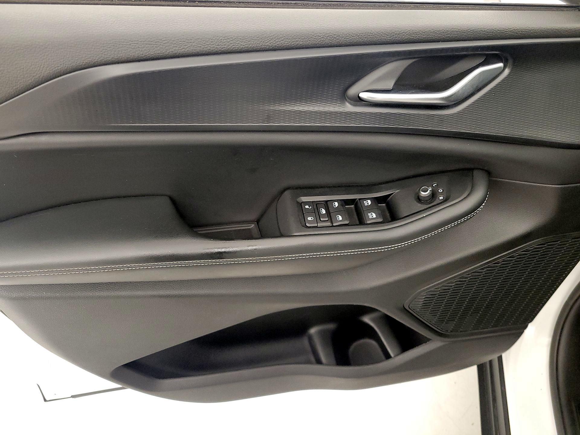 Thumbnail: 2023 Jeep Grand Cherokee - 12