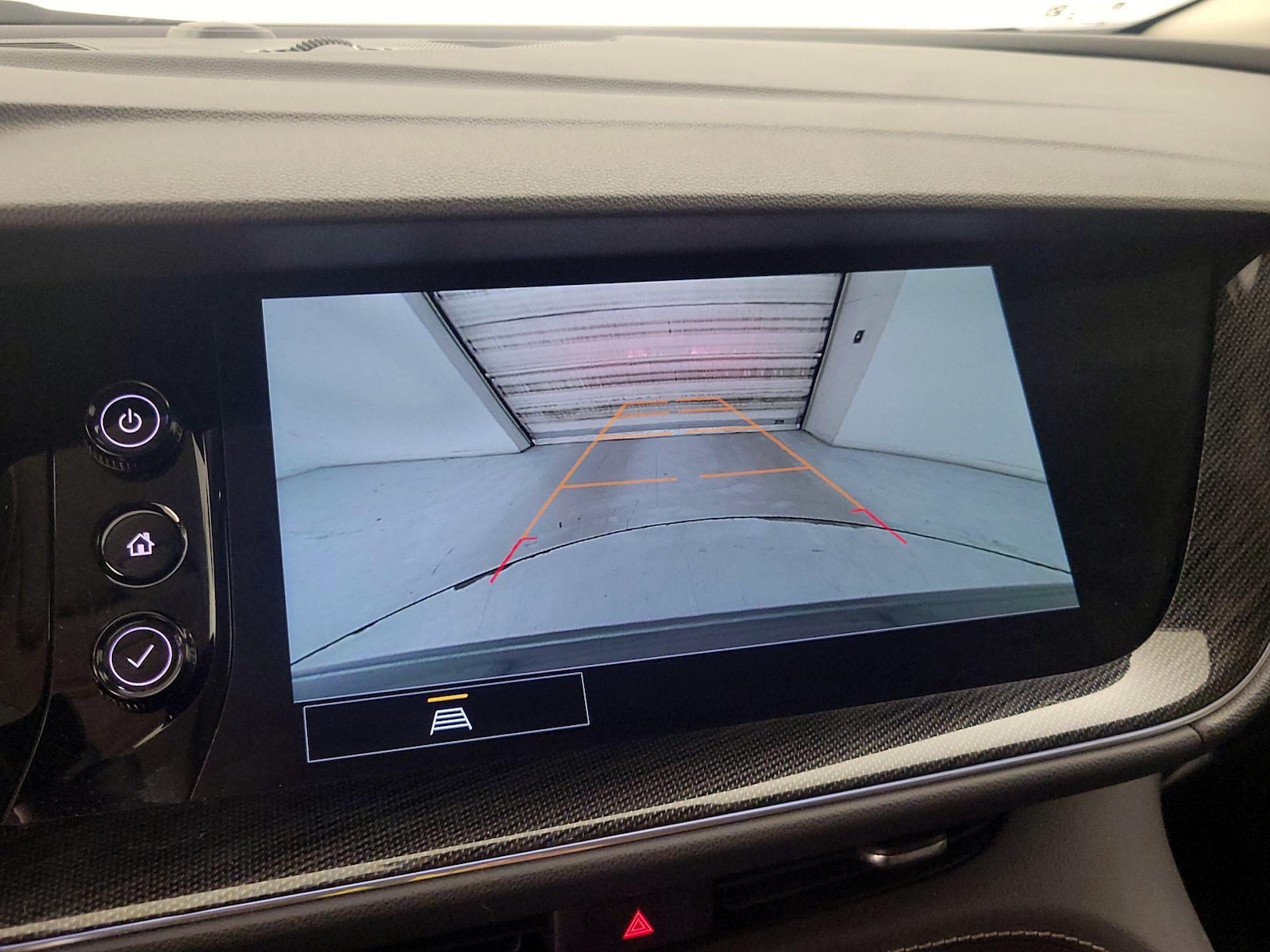 2023 Buick Envision Essence - Photo 15
