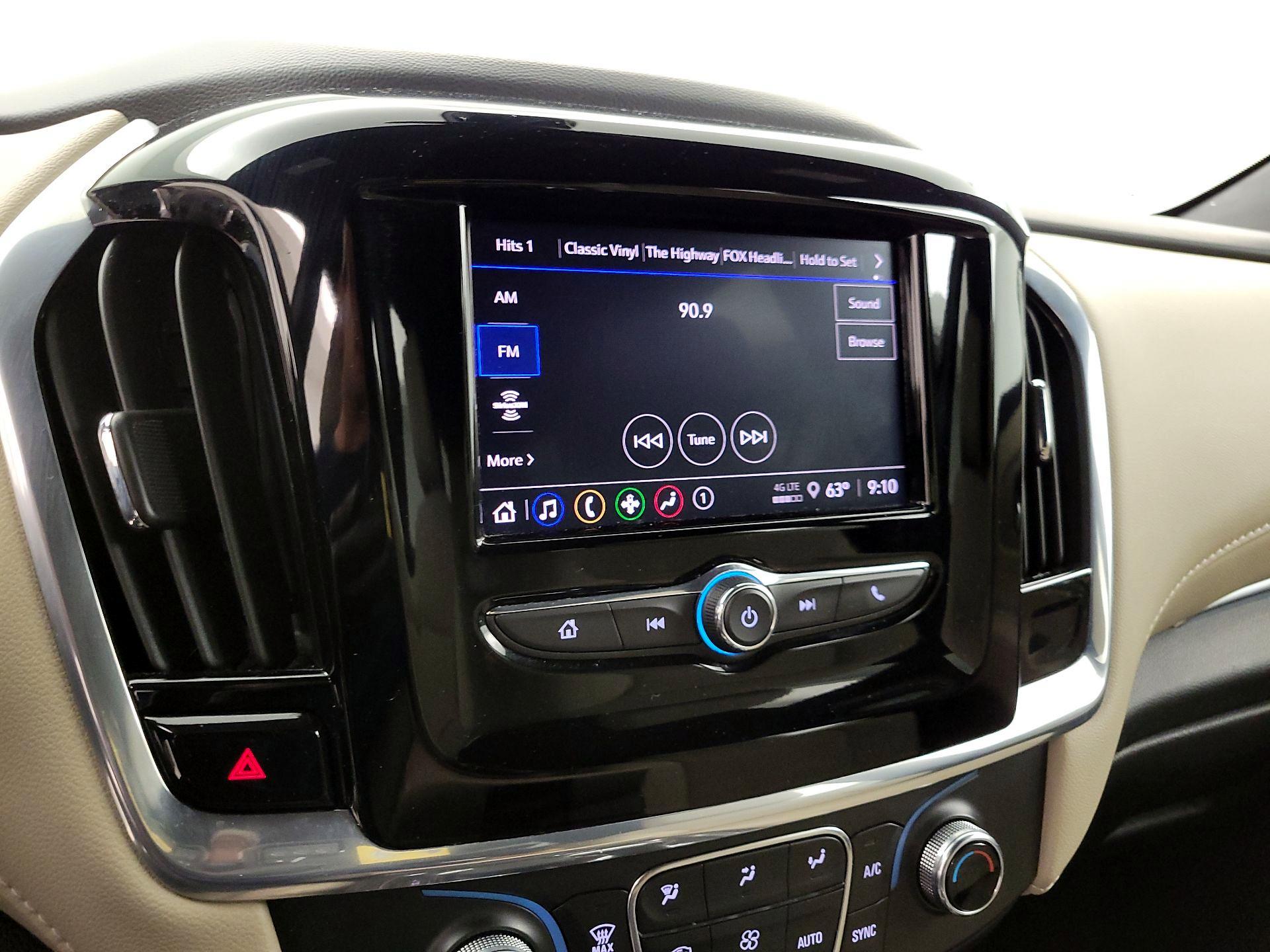 Thumbnail: 2023 Chevrolet Traverse - 15