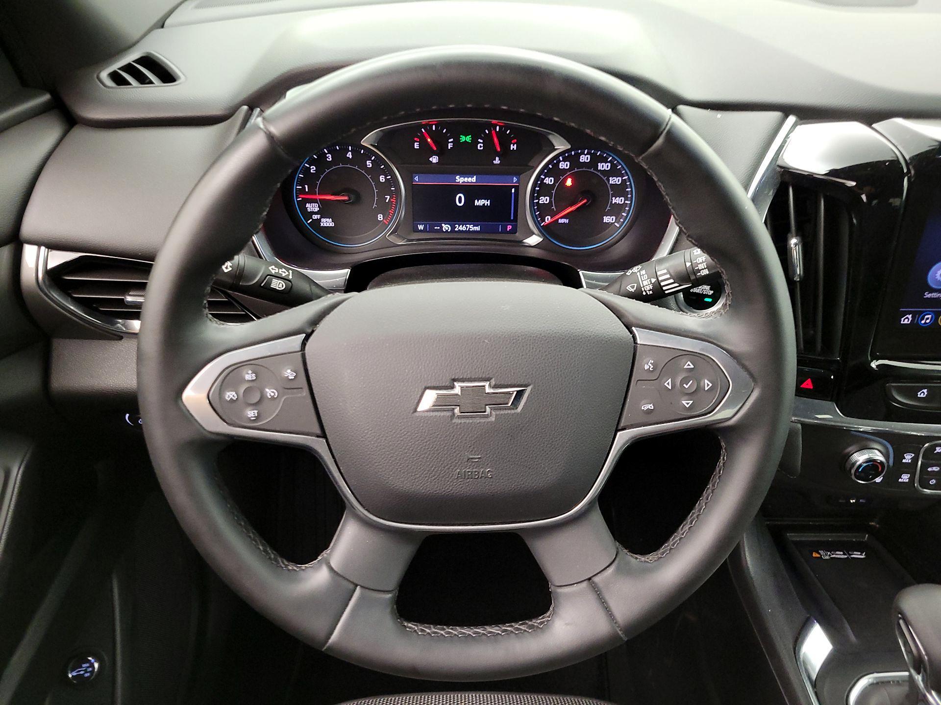 Thumbnail: 2023 Chevrolet Traverse - 10