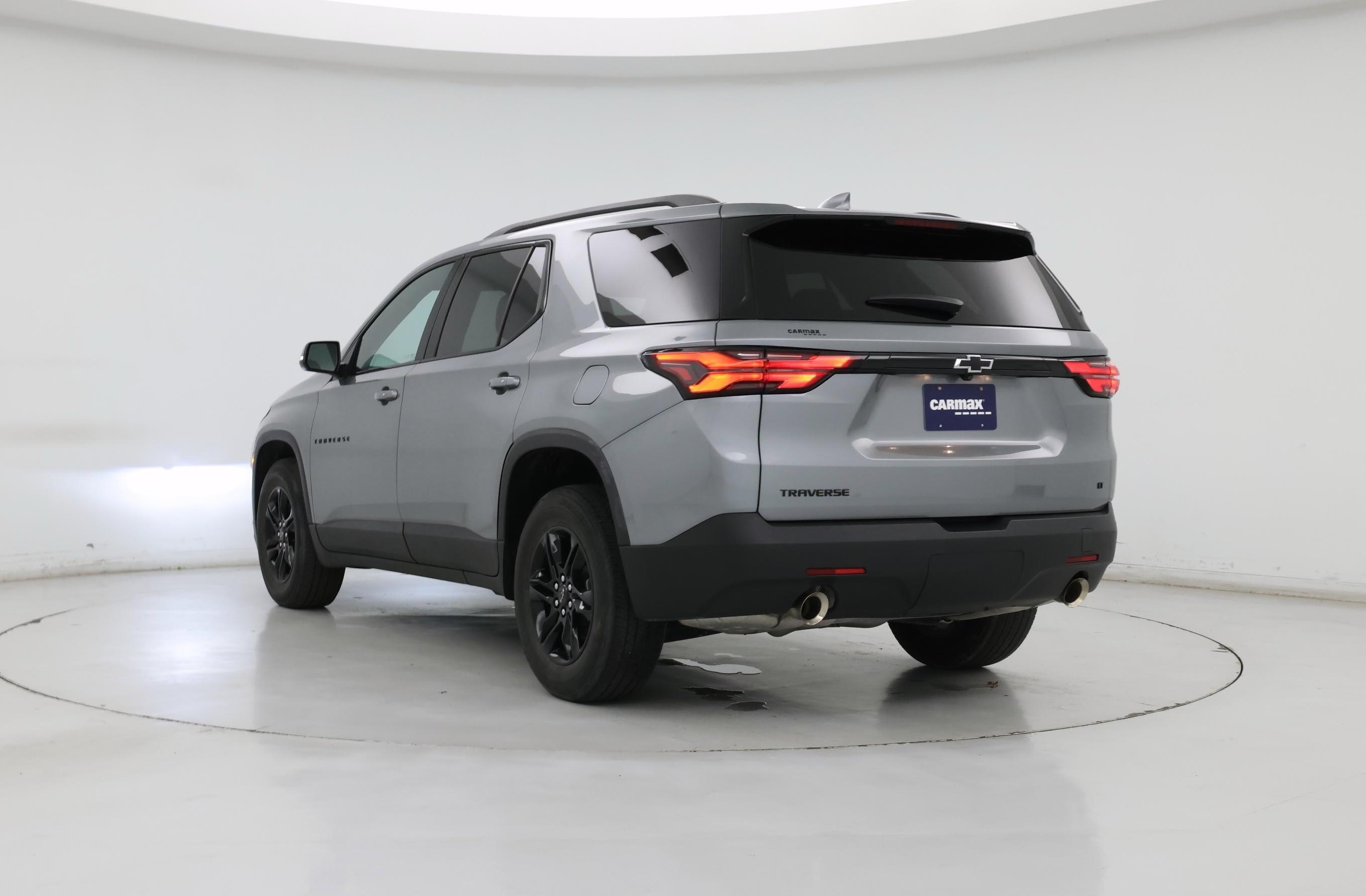 Thumbnail: 2023 Chevrolet Traverse - 2
