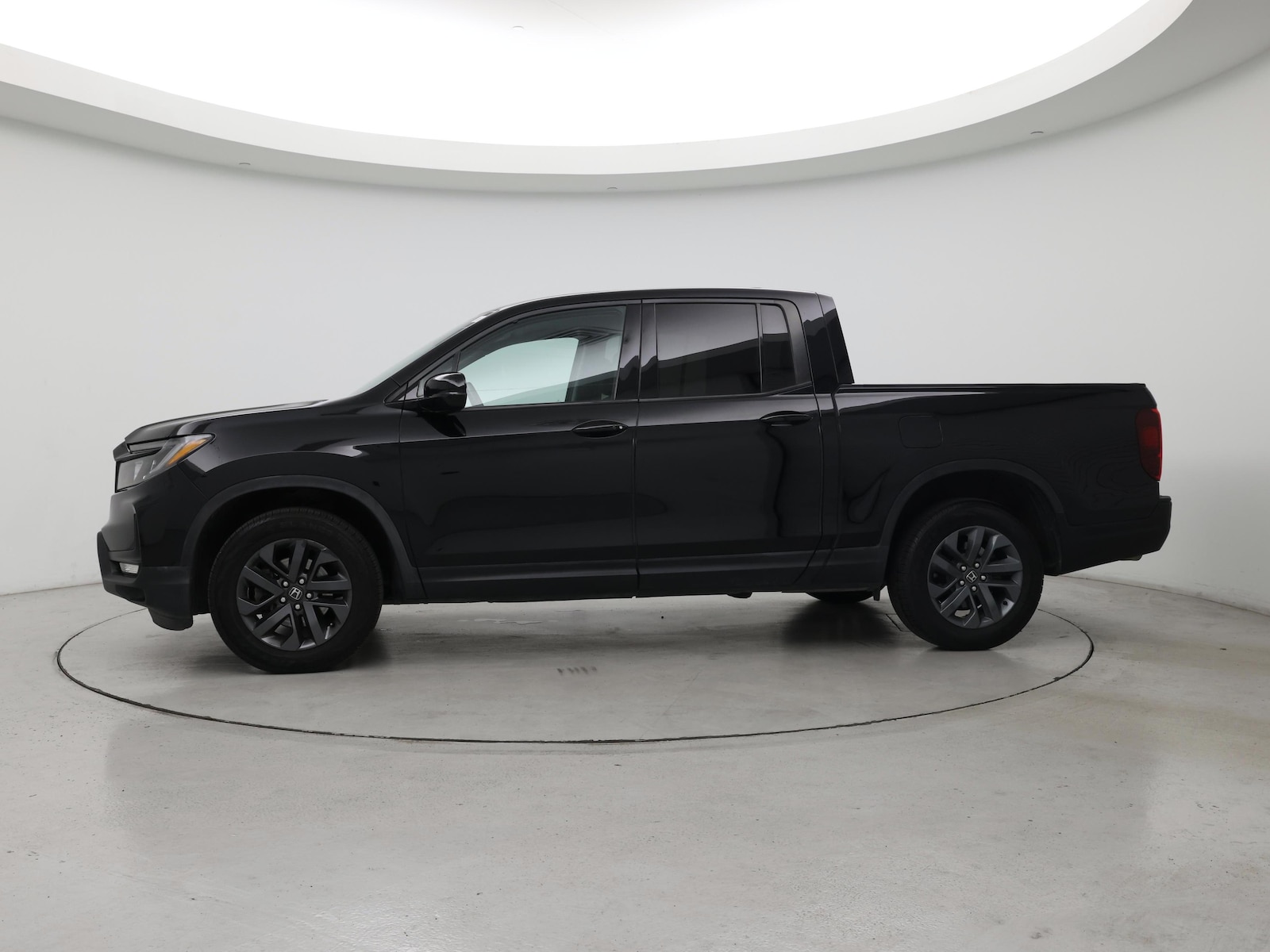 2021 Honda Ridgeline Sport - Photo 4