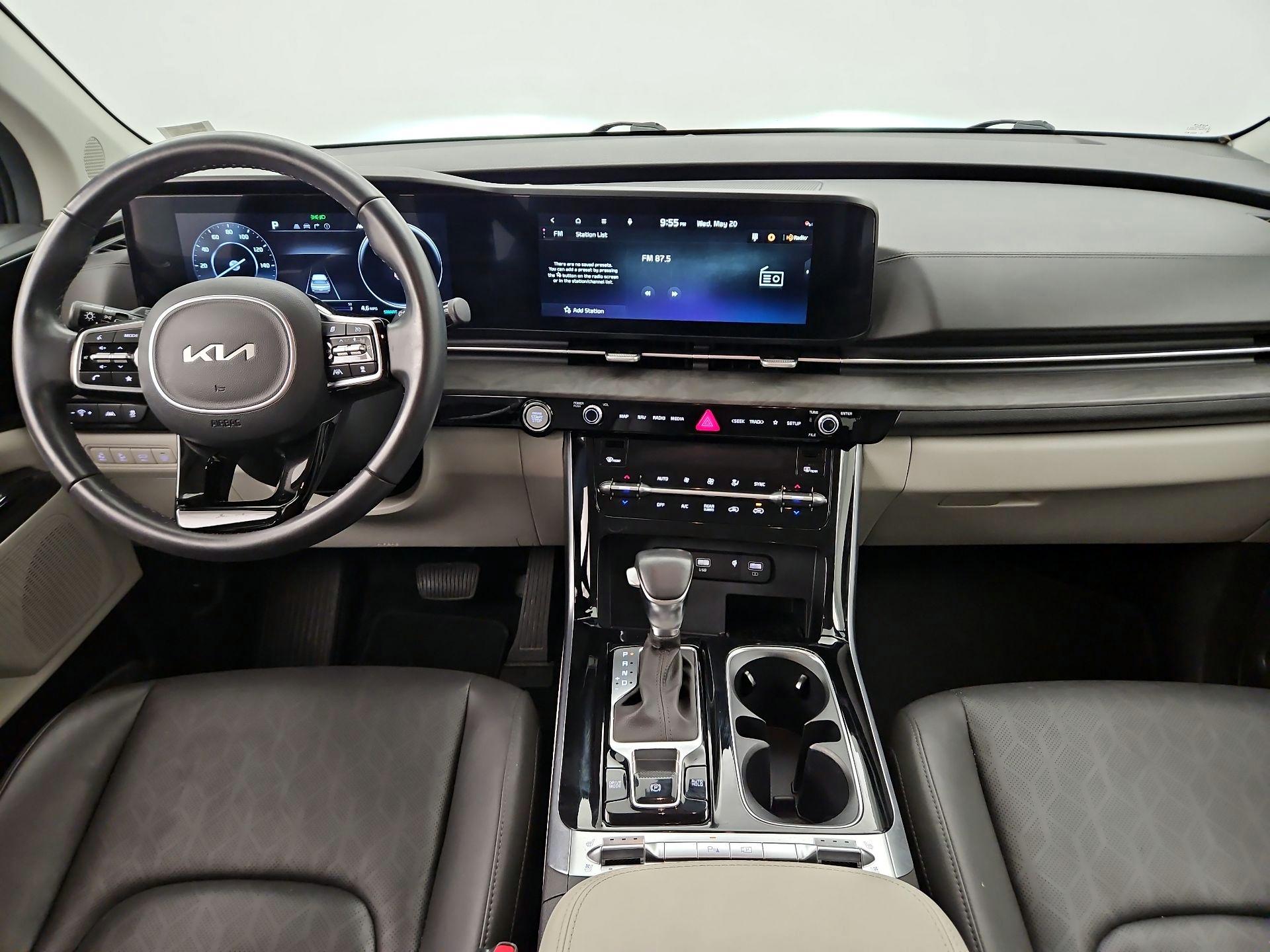 Thumbnail: 2023 Kia Carnival - 9