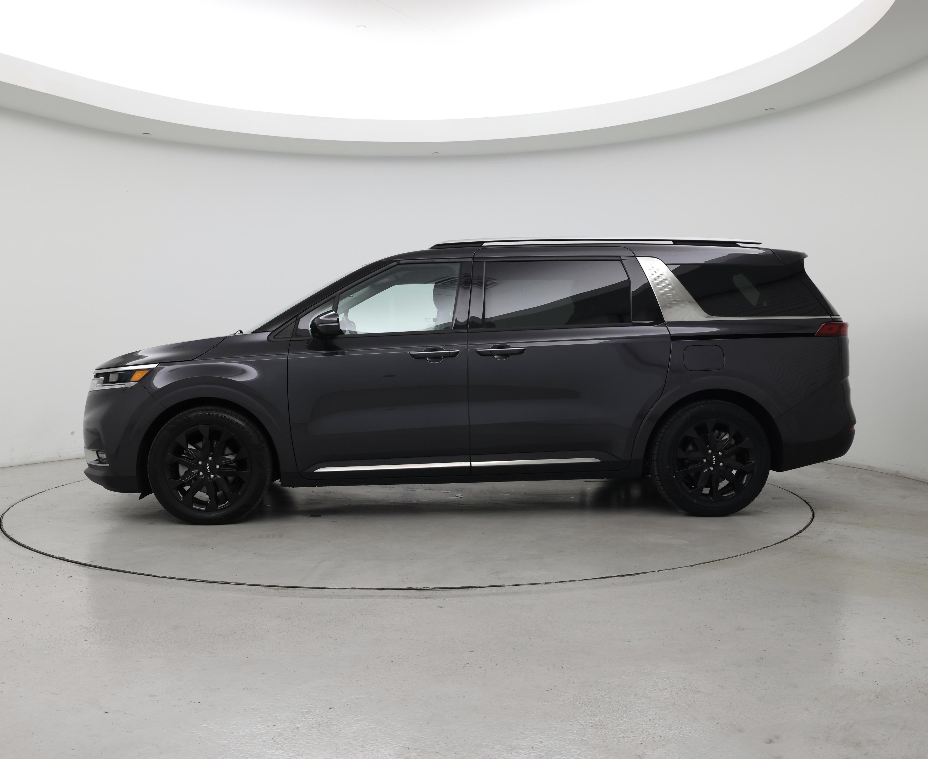 Thumbnail: 2023 Kia Carnival - 3