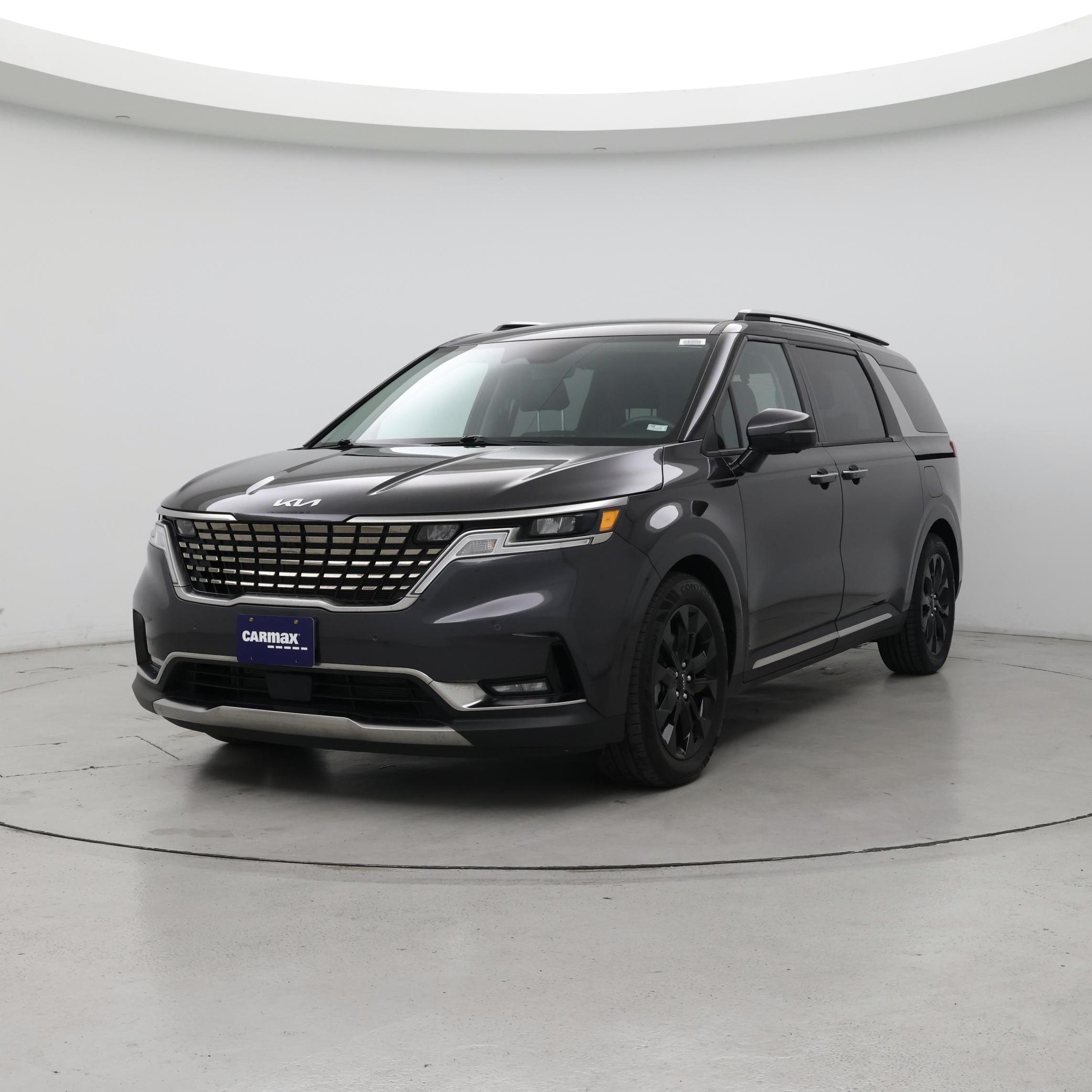 Thumbnail: 2023 Kia Carnival - 4