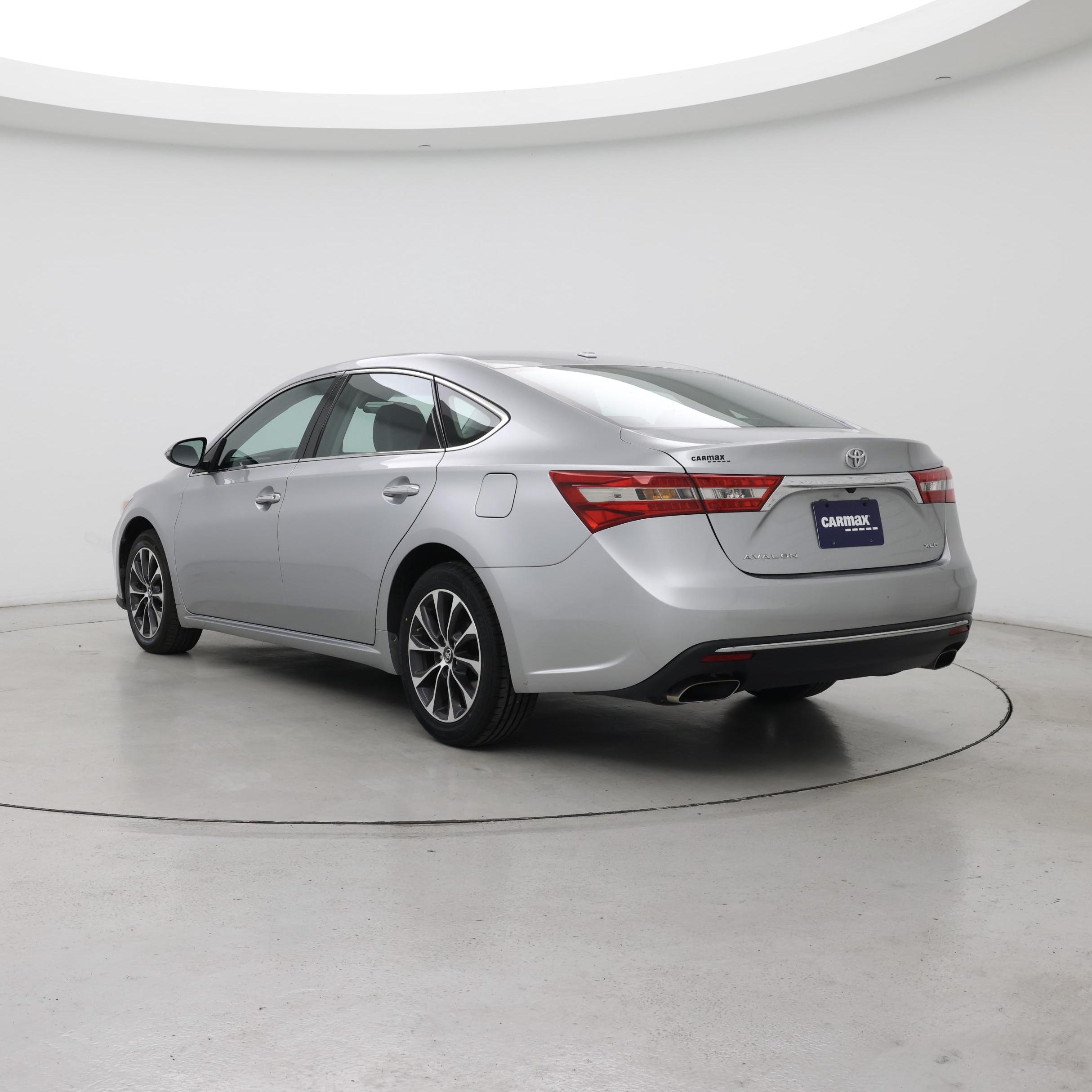 Thumbnail: 2018 Toyota Avalon - 2
