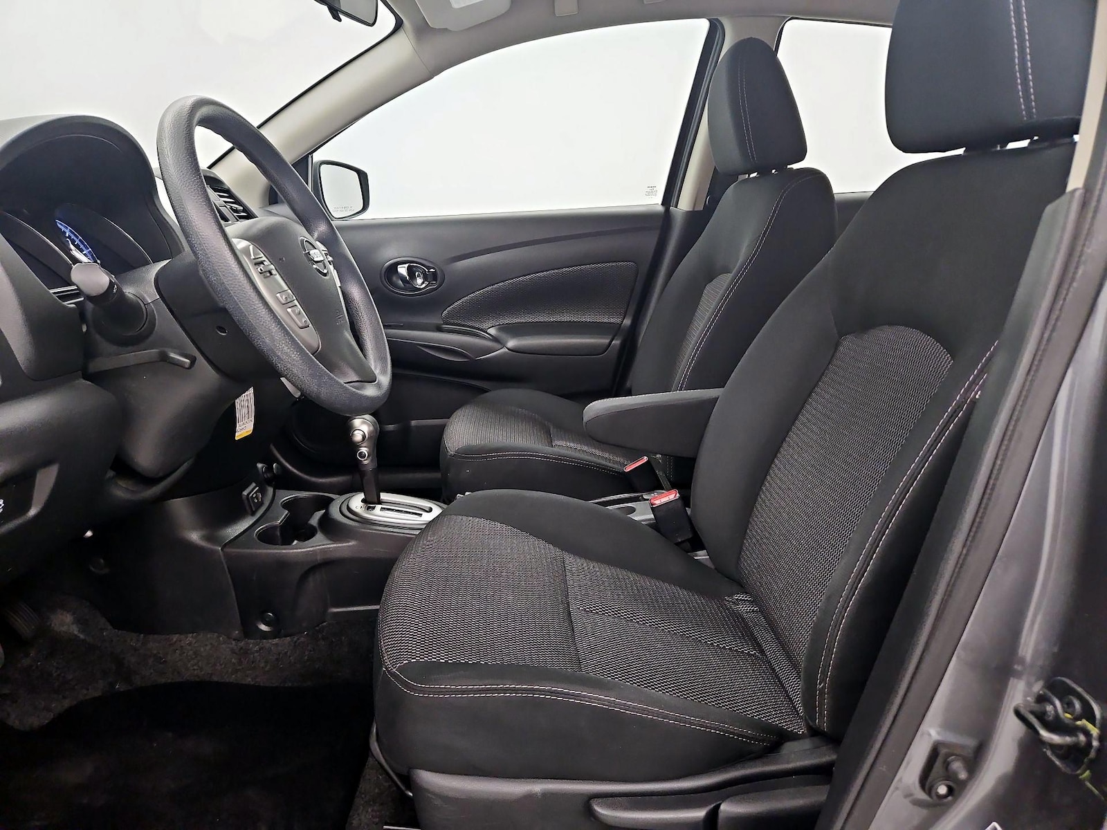 2019 Nissan Versa Sedan SV - Photo 12