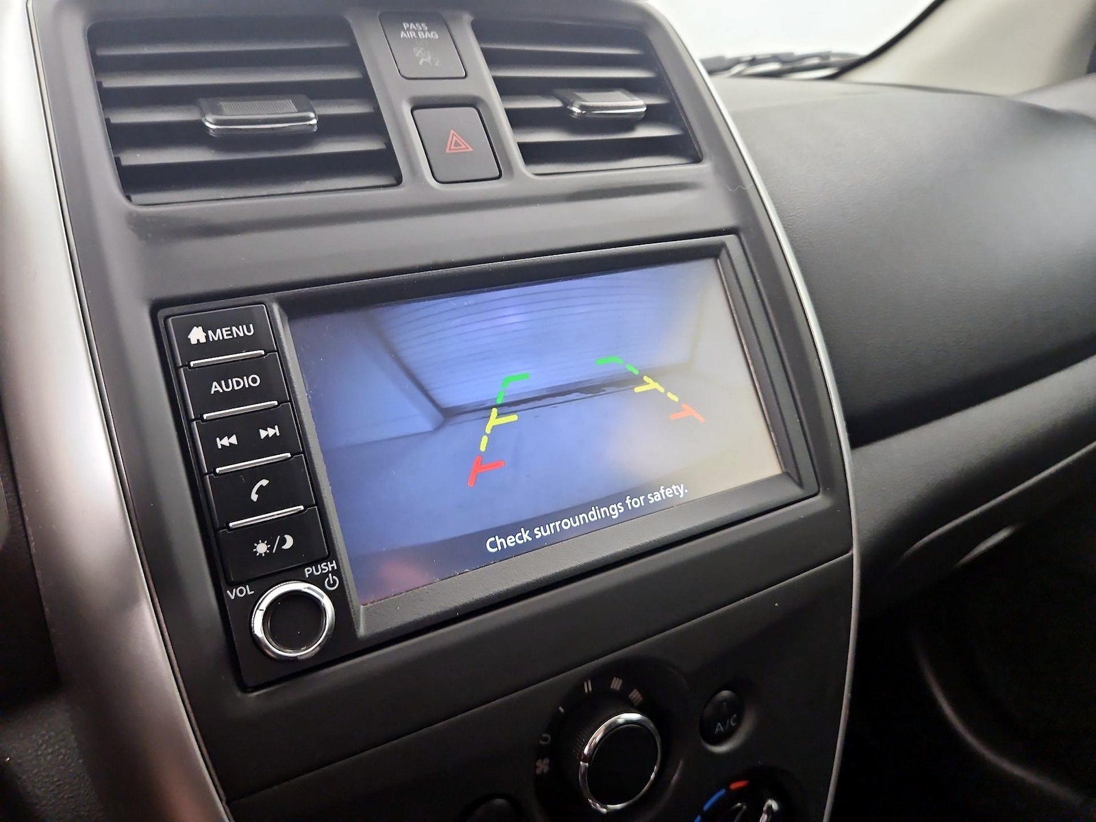2019 Nissan Versa Sedan SV - Photo 15