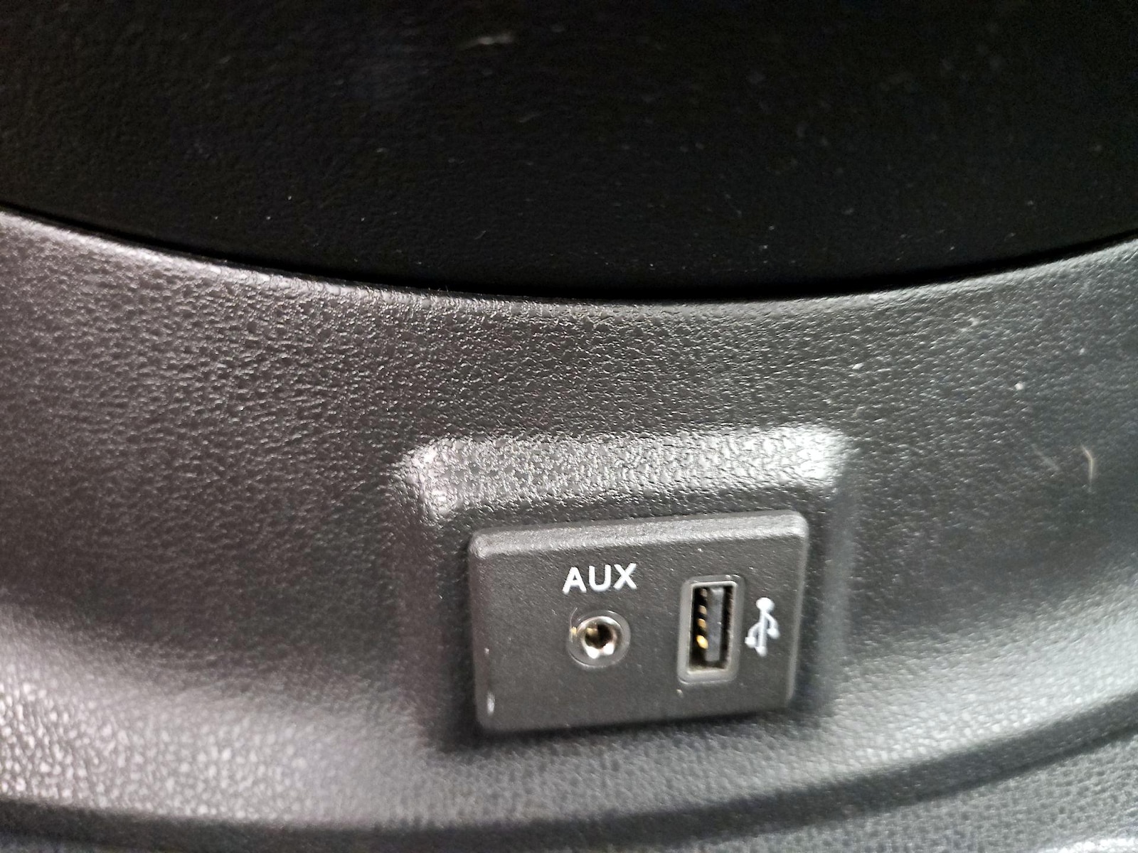 2019 Nissan Versa Sedan SV - Photo 19
