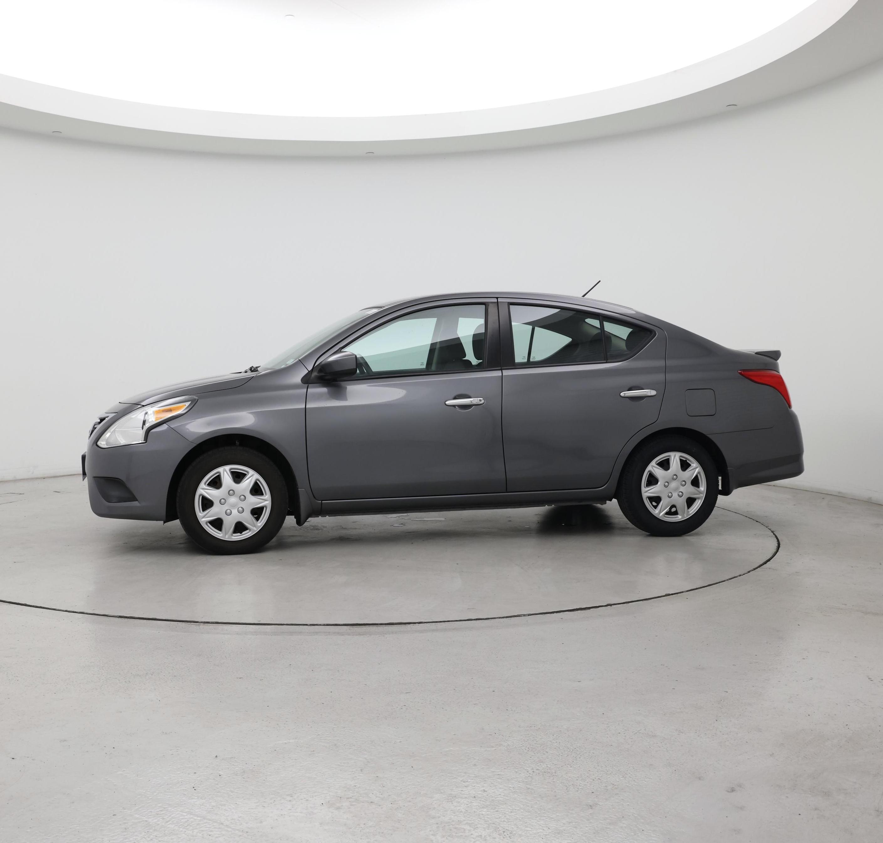 Thumbnail: 2019 Nissan Versa - 3