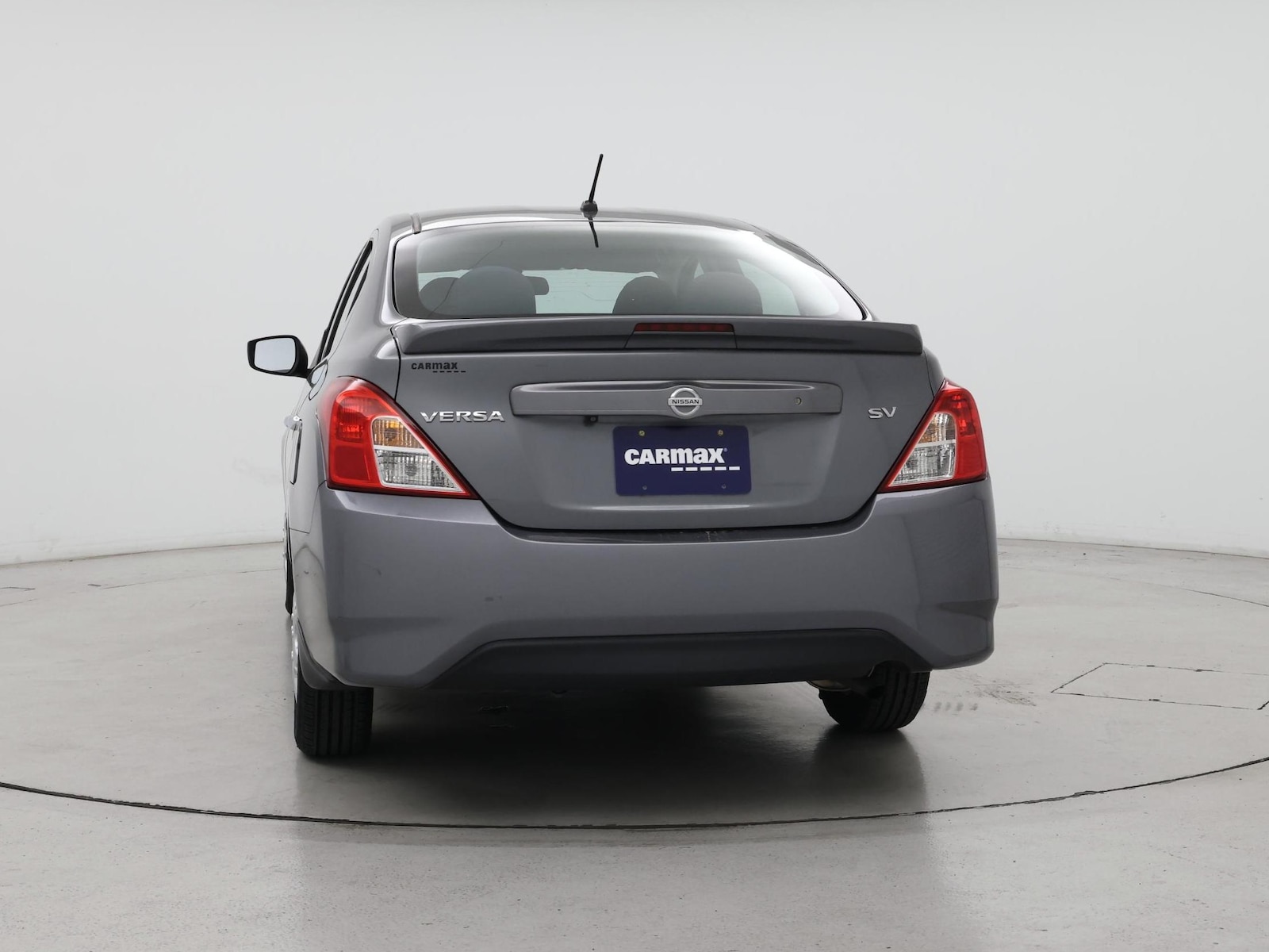 2019 Nissan Versa Sedan SV - Photo 7