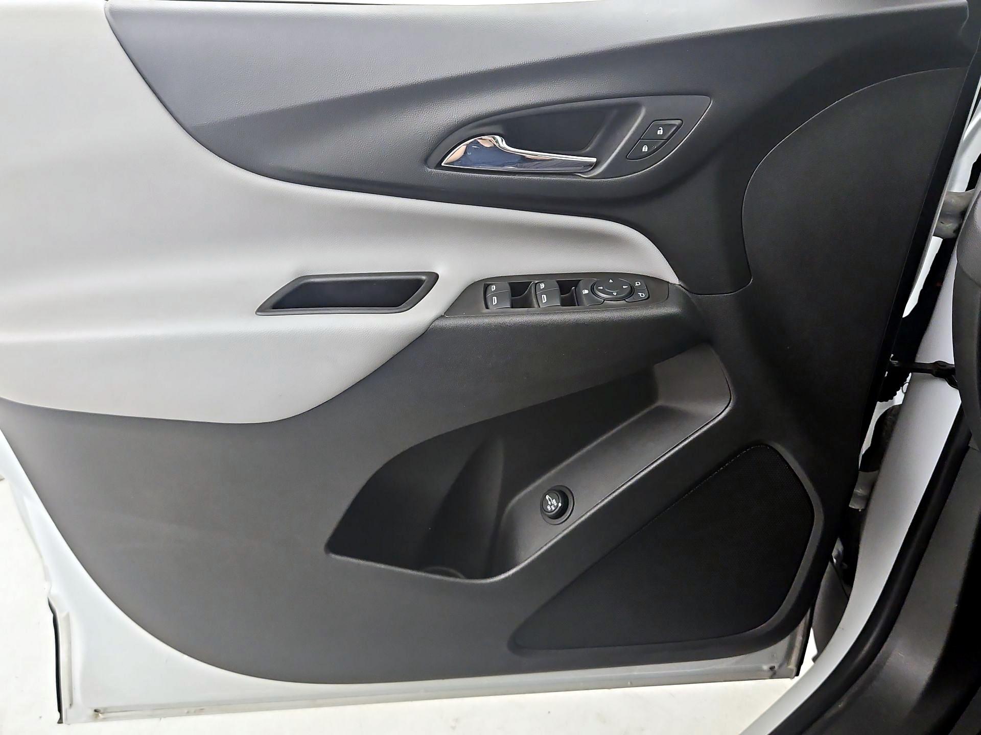Thumbnail: 2020 Chevrolet Equinox - 12