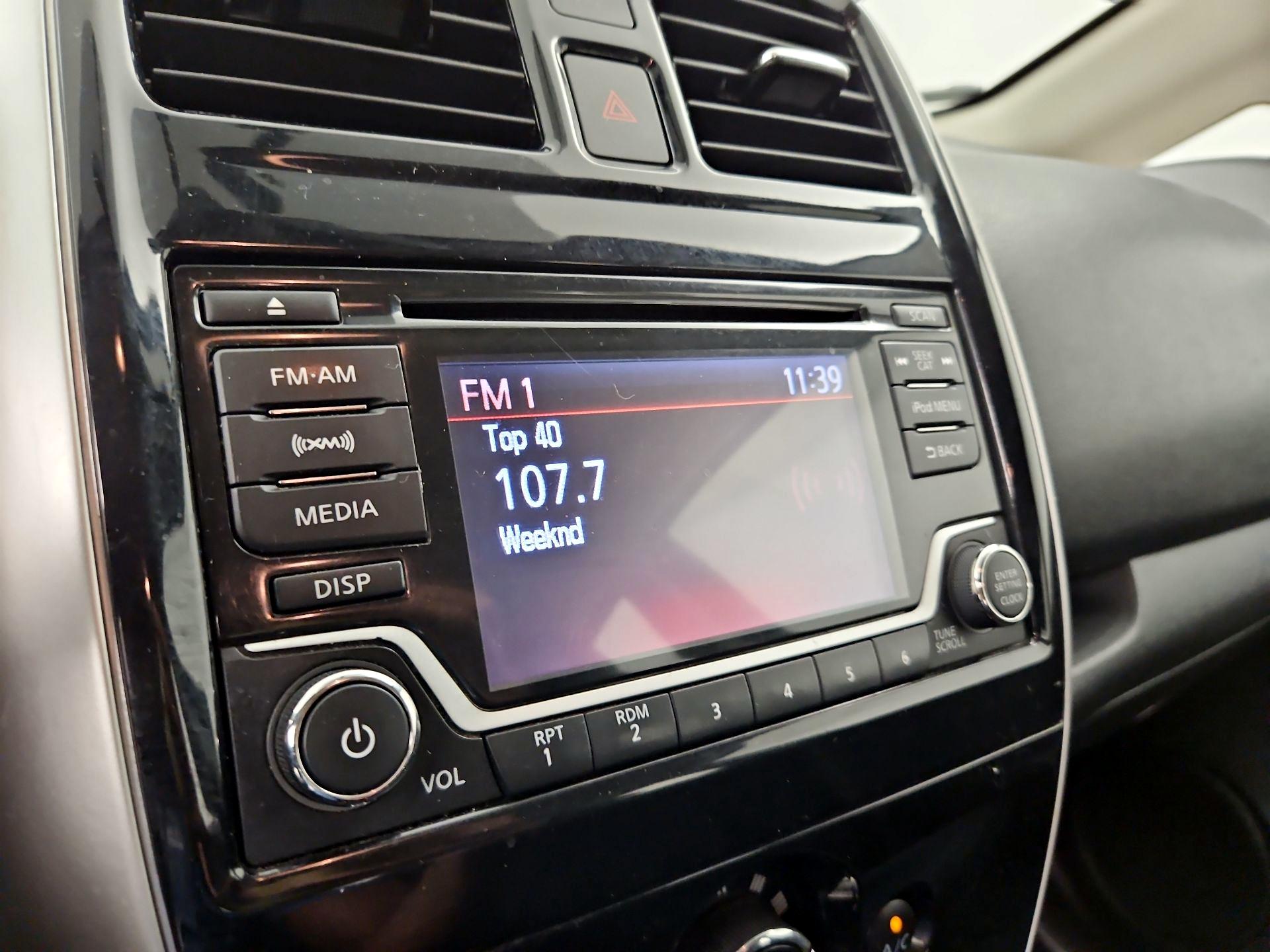Thumbnail: 2017 Nissan Versa Note - 15