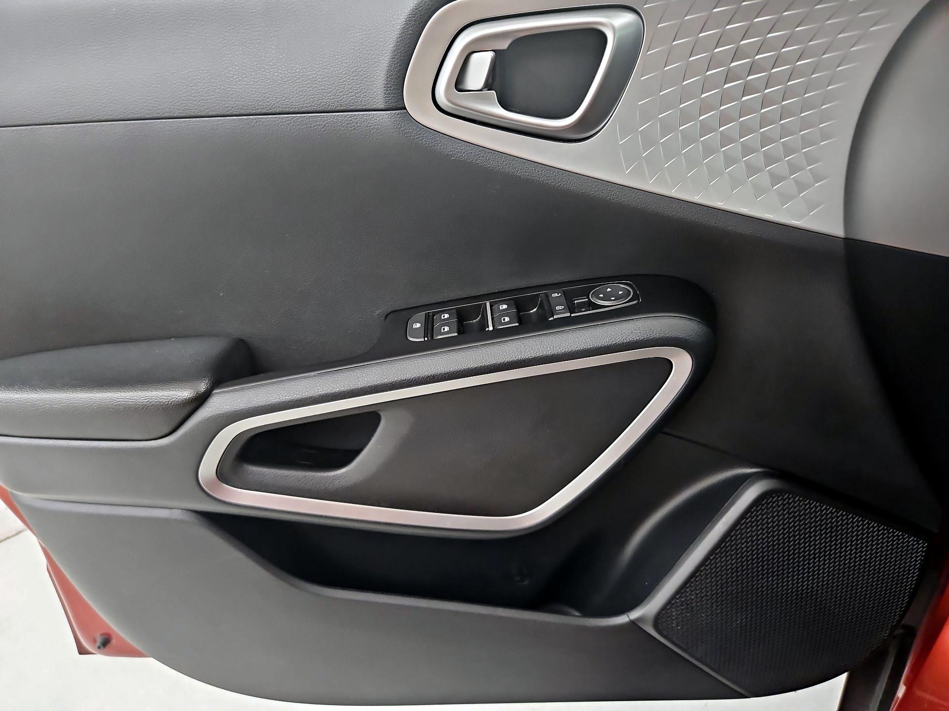 Thumbnail: 2021 Kia Soul - 12