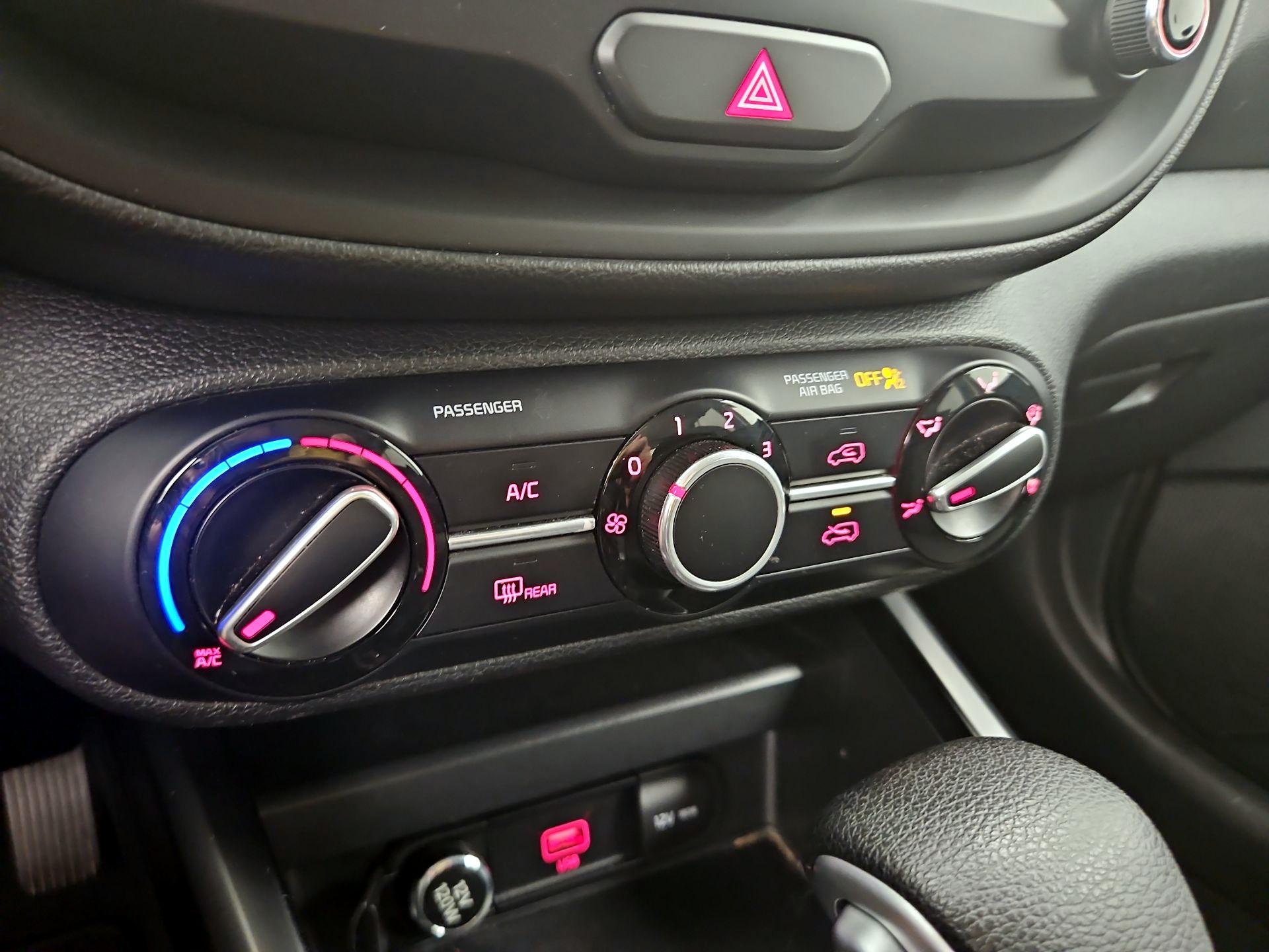 Thumbnail: 2021 Kia Soul - 16