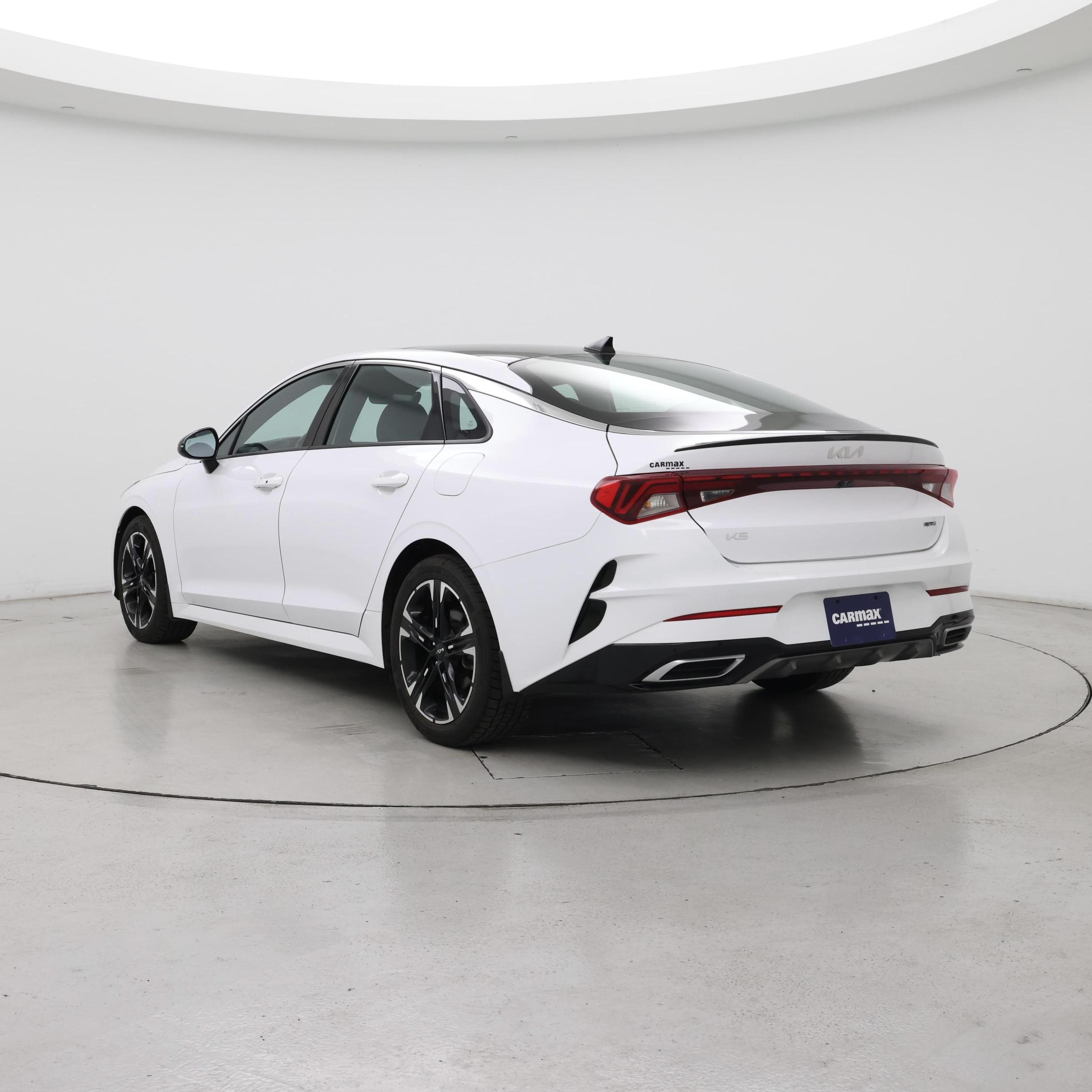 Thumbnail: 2023 Kia K5 - 2