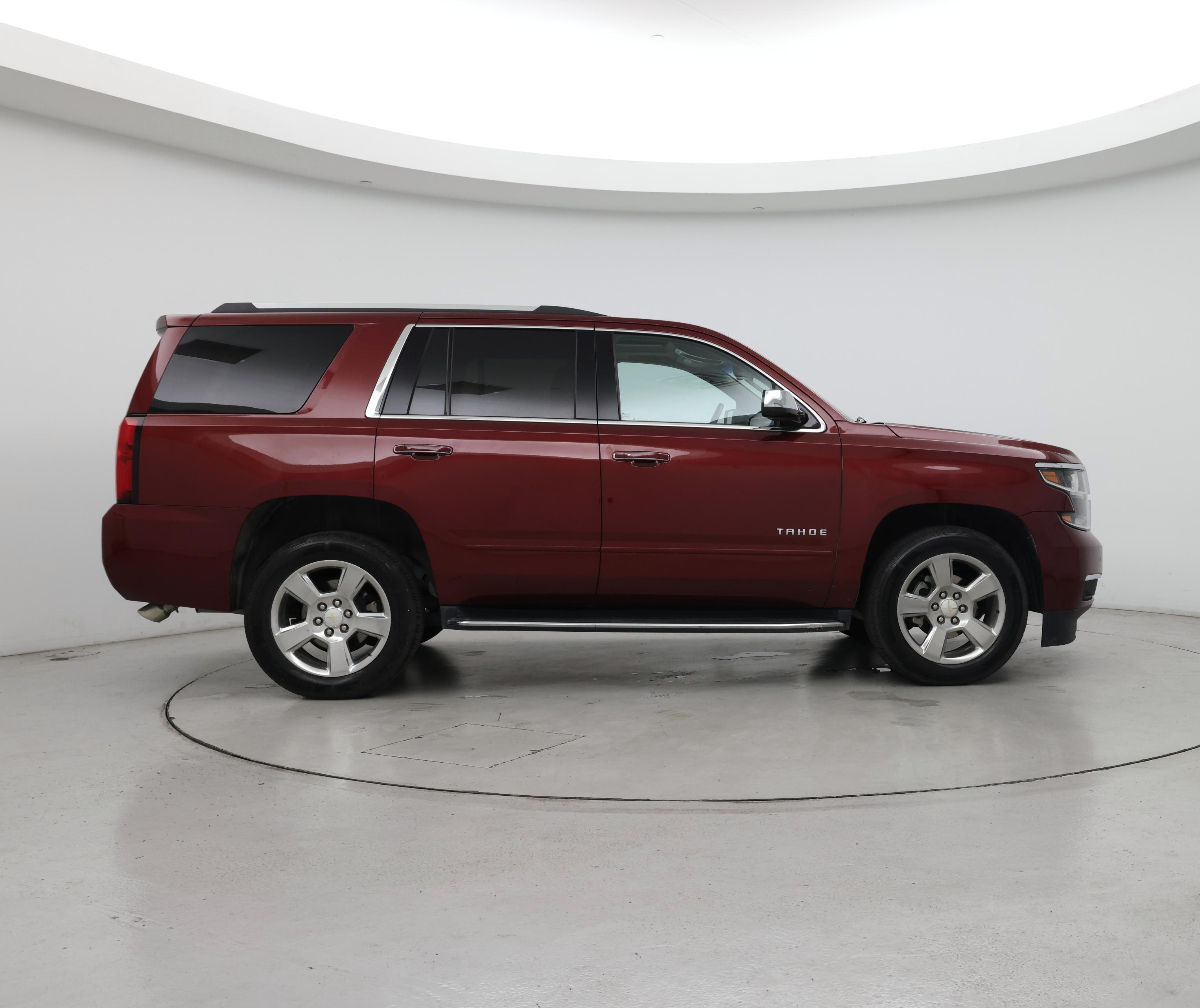 Thumbnail: 2017 Chevrolet Tahoe - 7