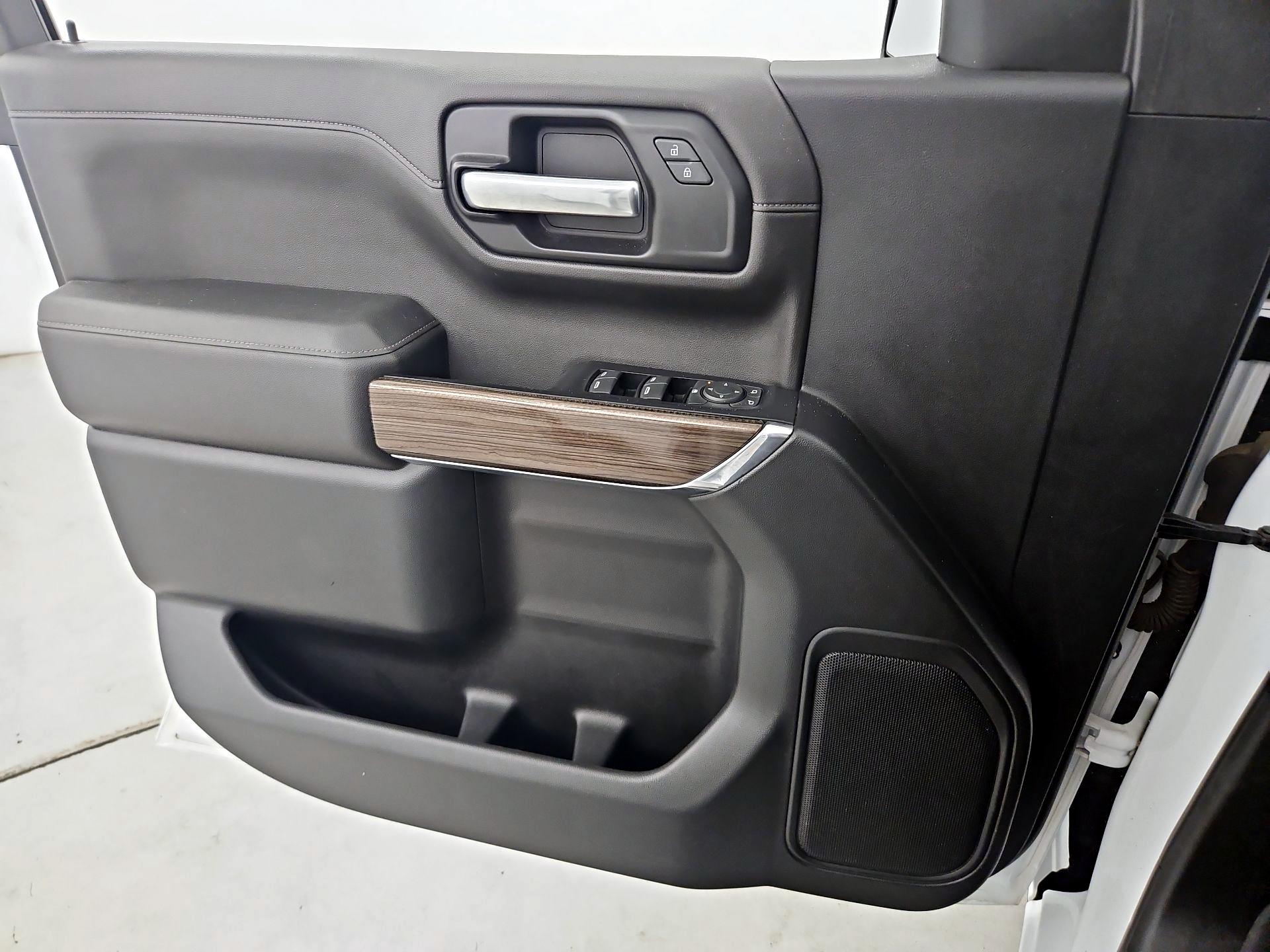 Thumbnail: 2019 Chevrolet Silverado 1500 - 12